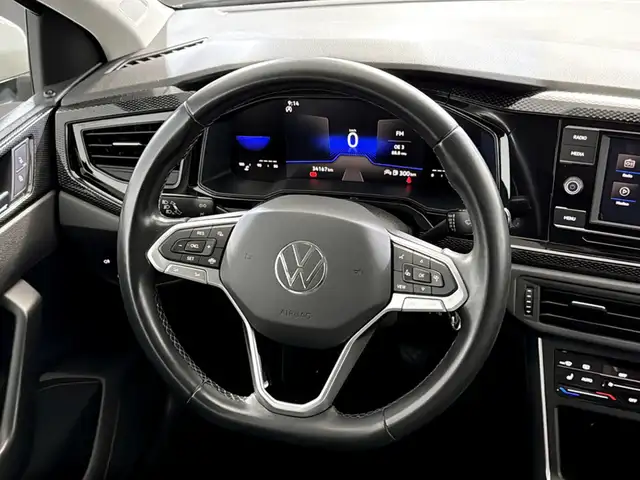 Volkswagen Polo view 9
