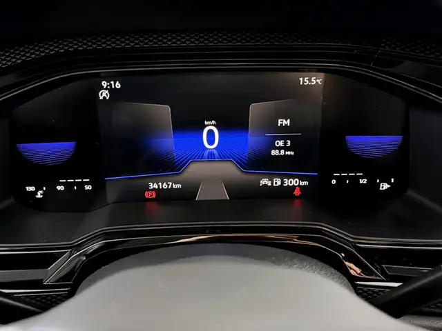Volkswagen Polo view 10