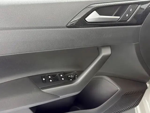 Volkswagen Polo view 14