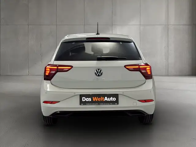 Volkswagen Polo view 5
