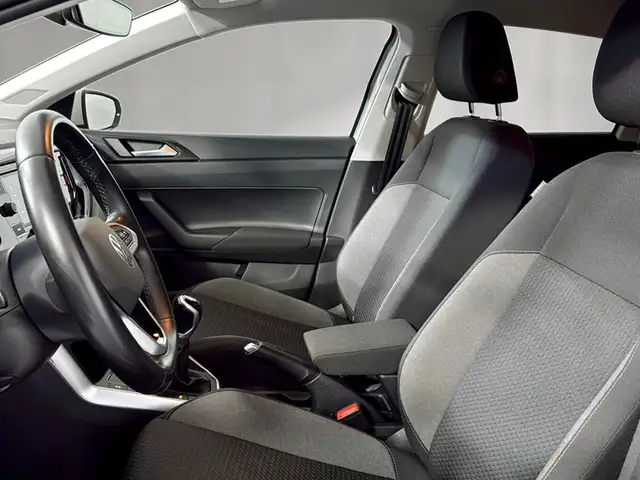 Volkswagen Polo view 13