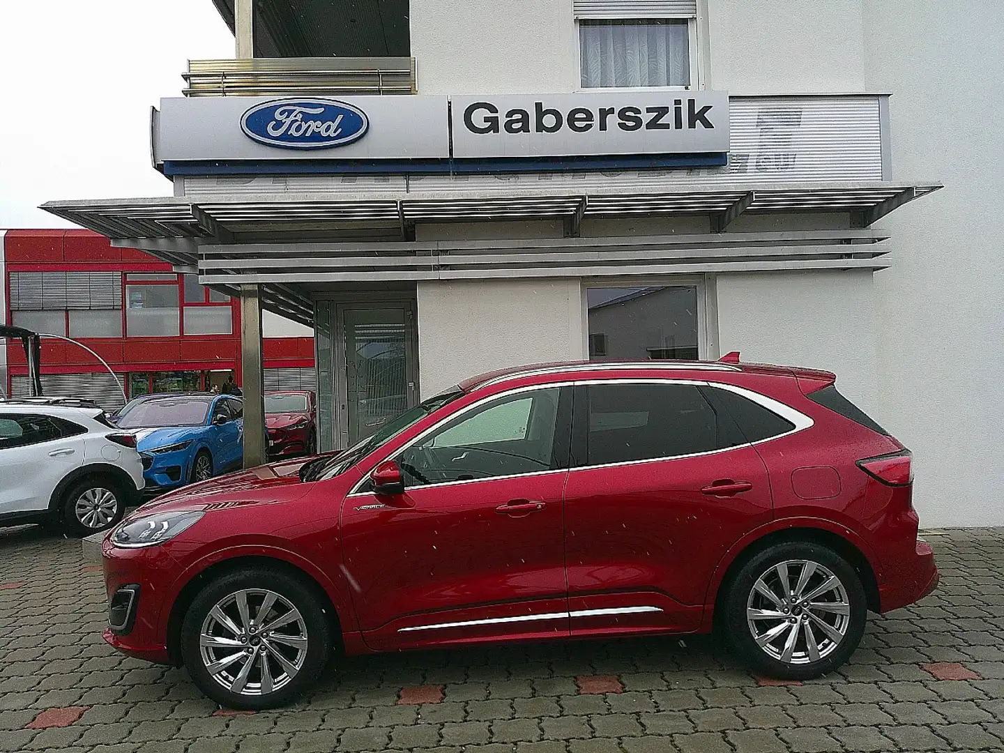 Ford Kuga 2,0 EcoBlue AWD Vignale Aut. Rot - 2