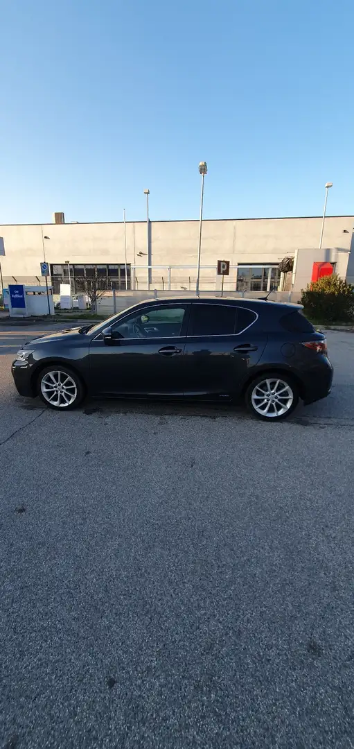 Lexus CT 200h 1.8 cvt - 2