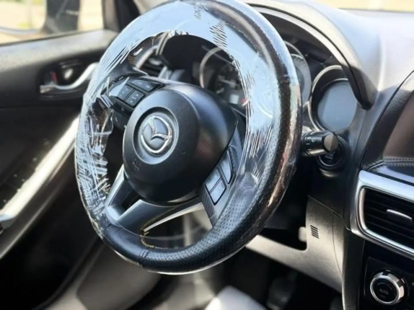 Mazda CX-5 2.2 Skyactiv-D Exclusive-Line 2WD 110kW Gris - 2