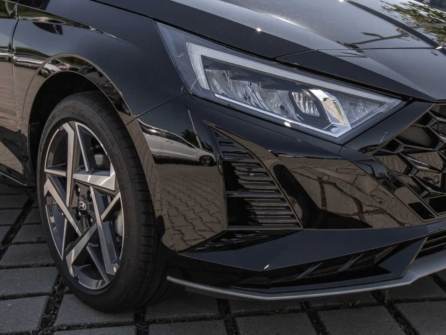 Hyundai i20 LED+BOSE+NAVI+KAMERA+CARPL.+SOFORT VERFÜGBAR Zwart - 2