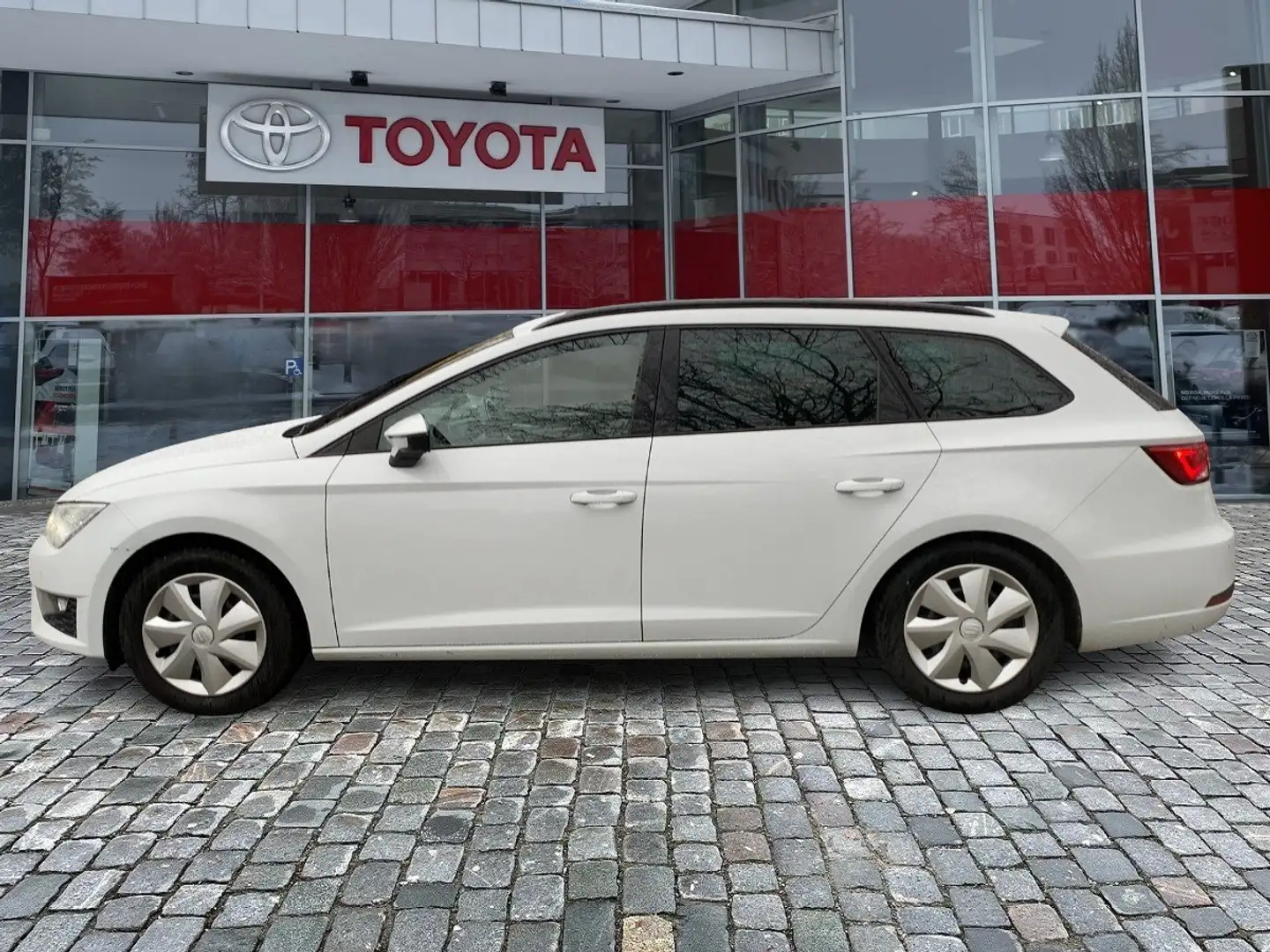 SEAT Leon 2.0 TDI ST FR Pano Dach* Top gewartet Blanc - 2