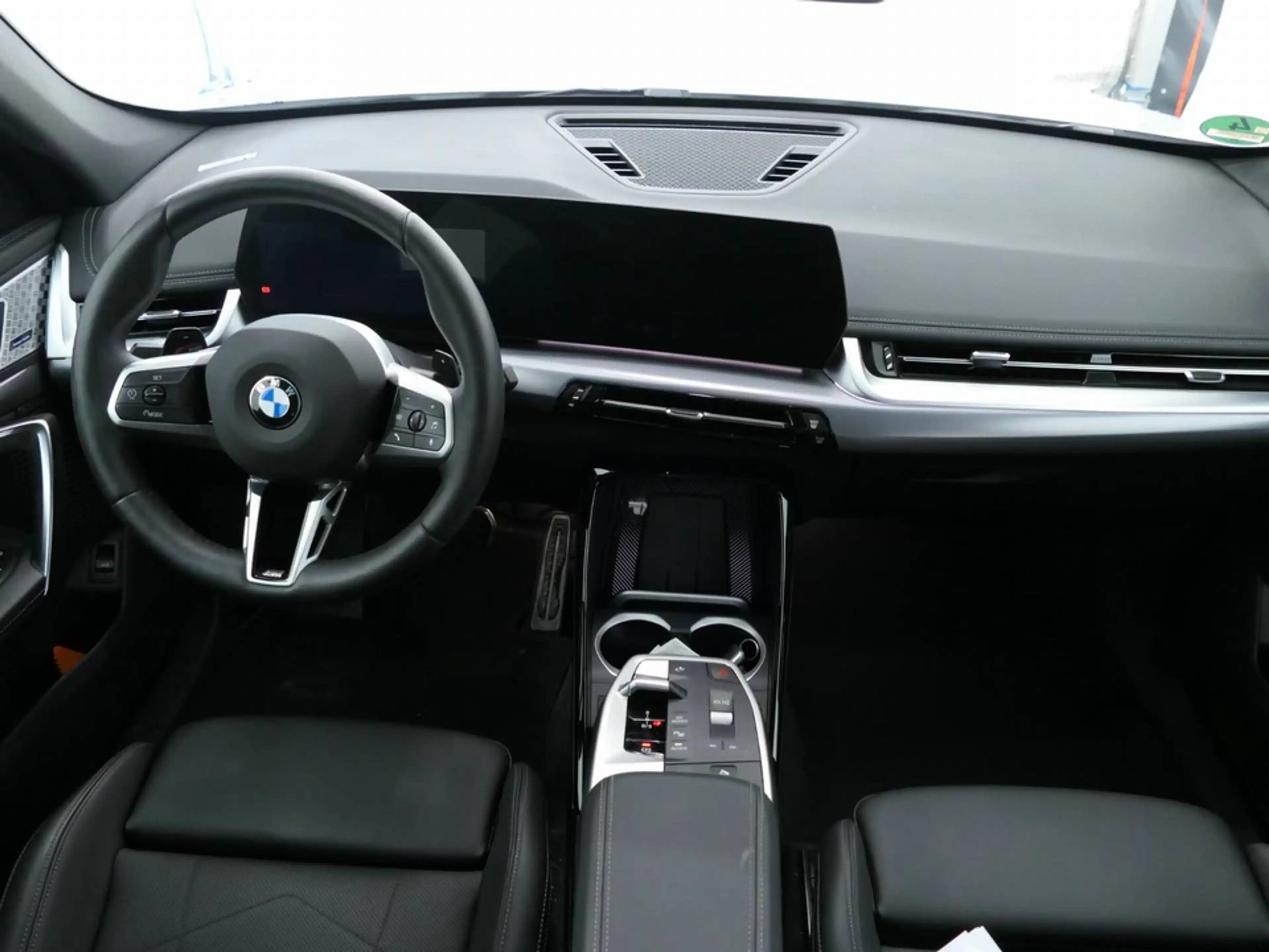 BMW X1 sDrive20i M Sportpaket adapLED Navi DA+ 19"LM — photo 8