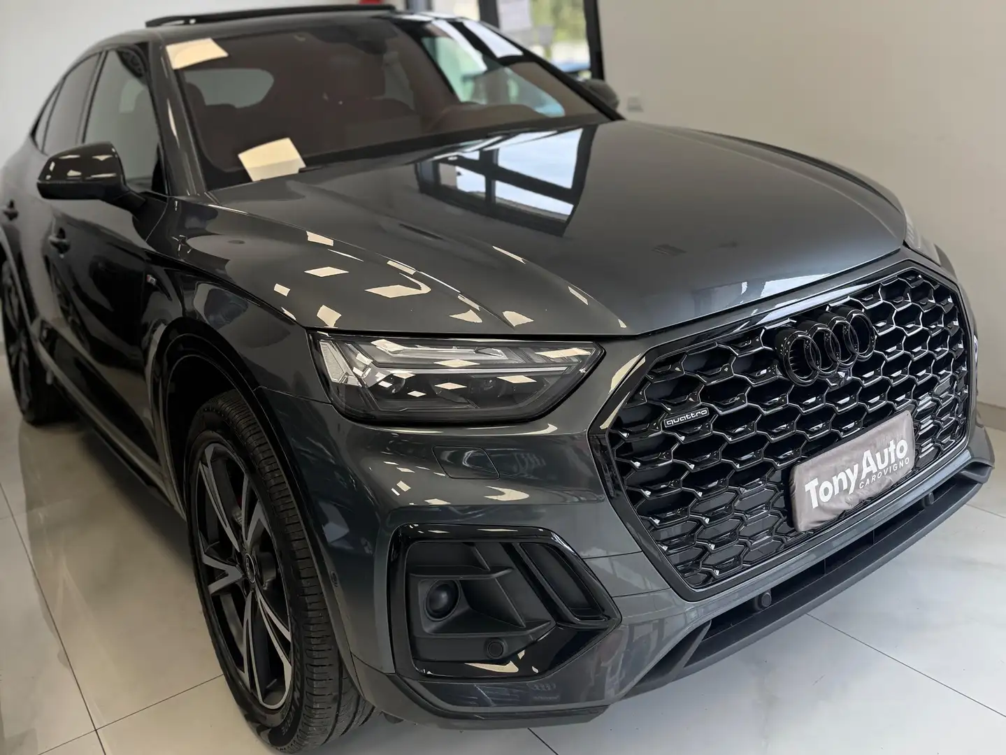 Audi Q5 SPB 40tdi mhev S line Plus TETTO APRIBILE,TELECAM. Grau - 2