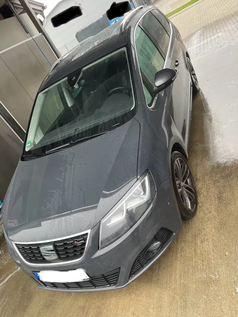 SEAT Alhambra Alhambra 2.0 TDI FR-Line,Pano,AHK,7-Sitz,TÜV-NEU Grau - 1