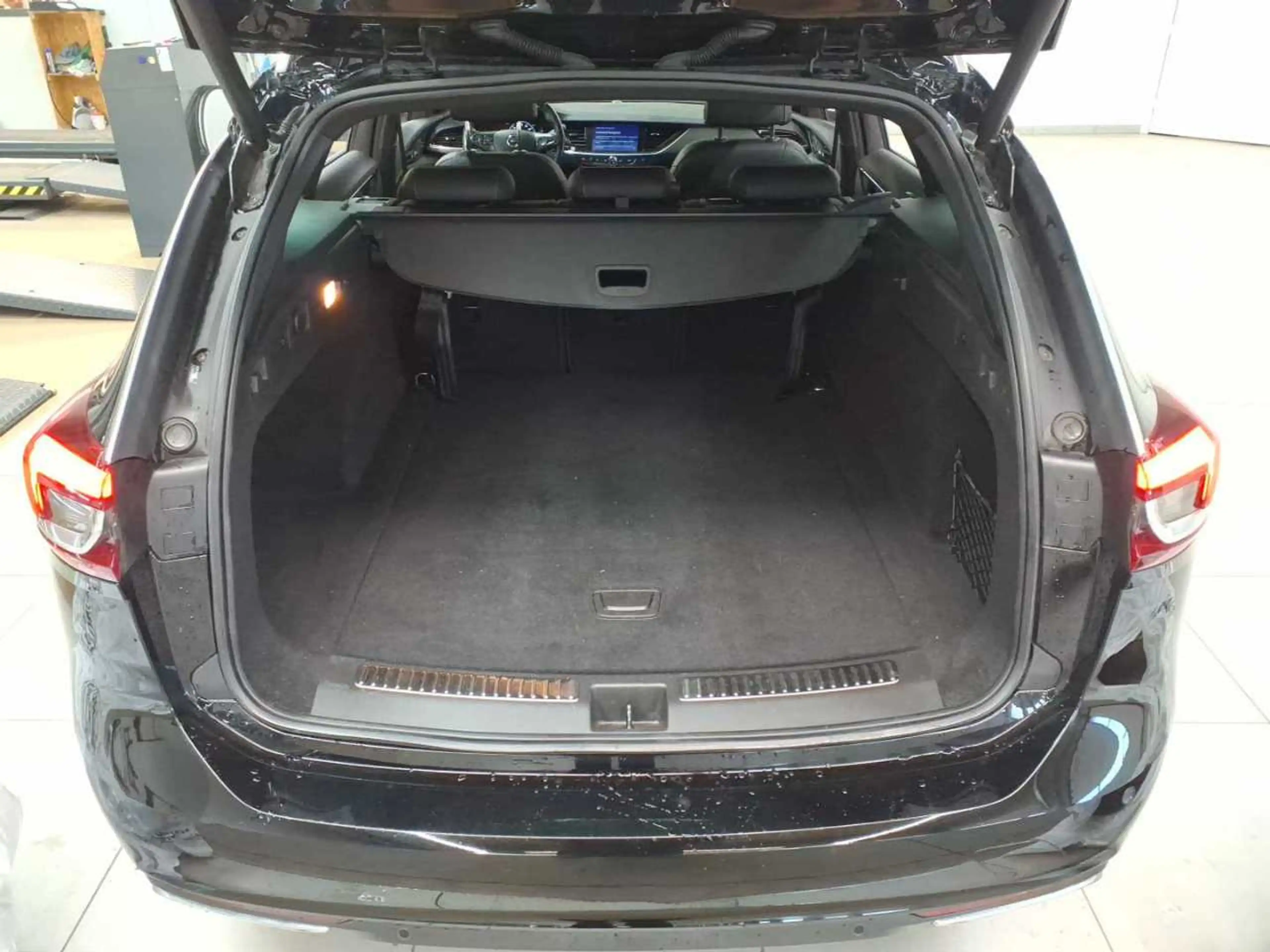 Opel Insignia Insignia ST 2.0D Business Prem. KAM — photo 15