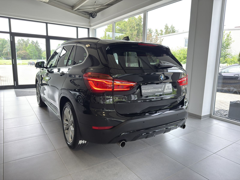 BMW X1 xDrive 20i xLine AHK*LED*RFK*LEDER*TEMPO — photo 4