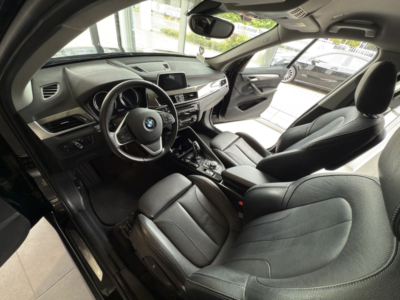 BMW X1 xDrive 20i xLine AHK*LED*RFK*LEDER*TEMPO — photo 9