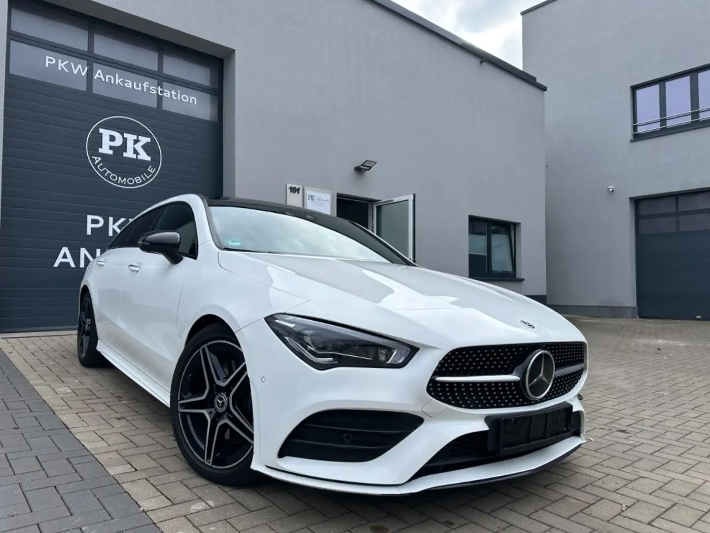 Mercedes-Benz CLA 220 d Shooting Brake AMG PAKET Kam360 VOLL Blanco - 1