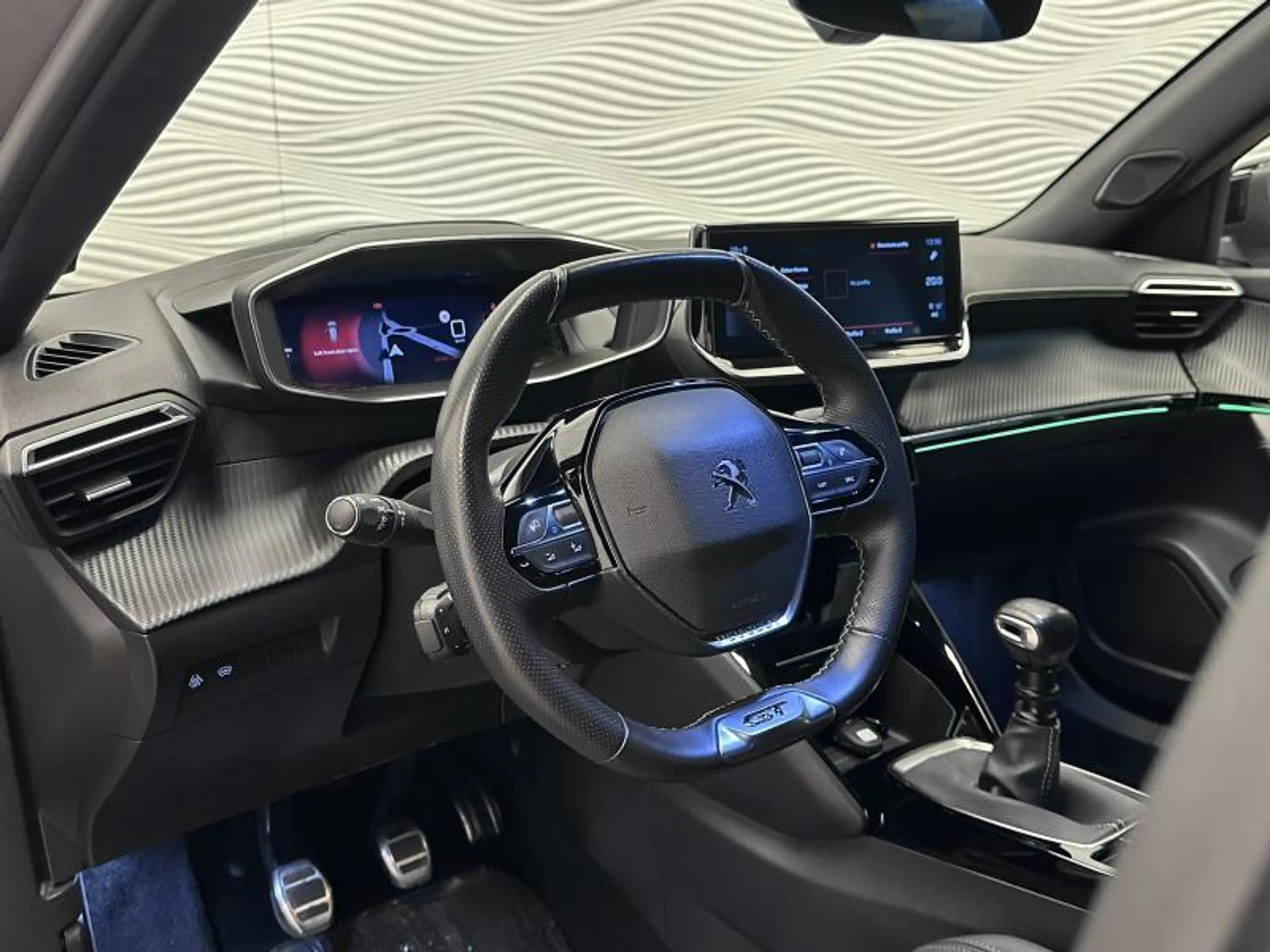 Peugeot 2008 1.2i*S&S*GT*NAVI*DAB*LED*KEYLESS* — photo 16
