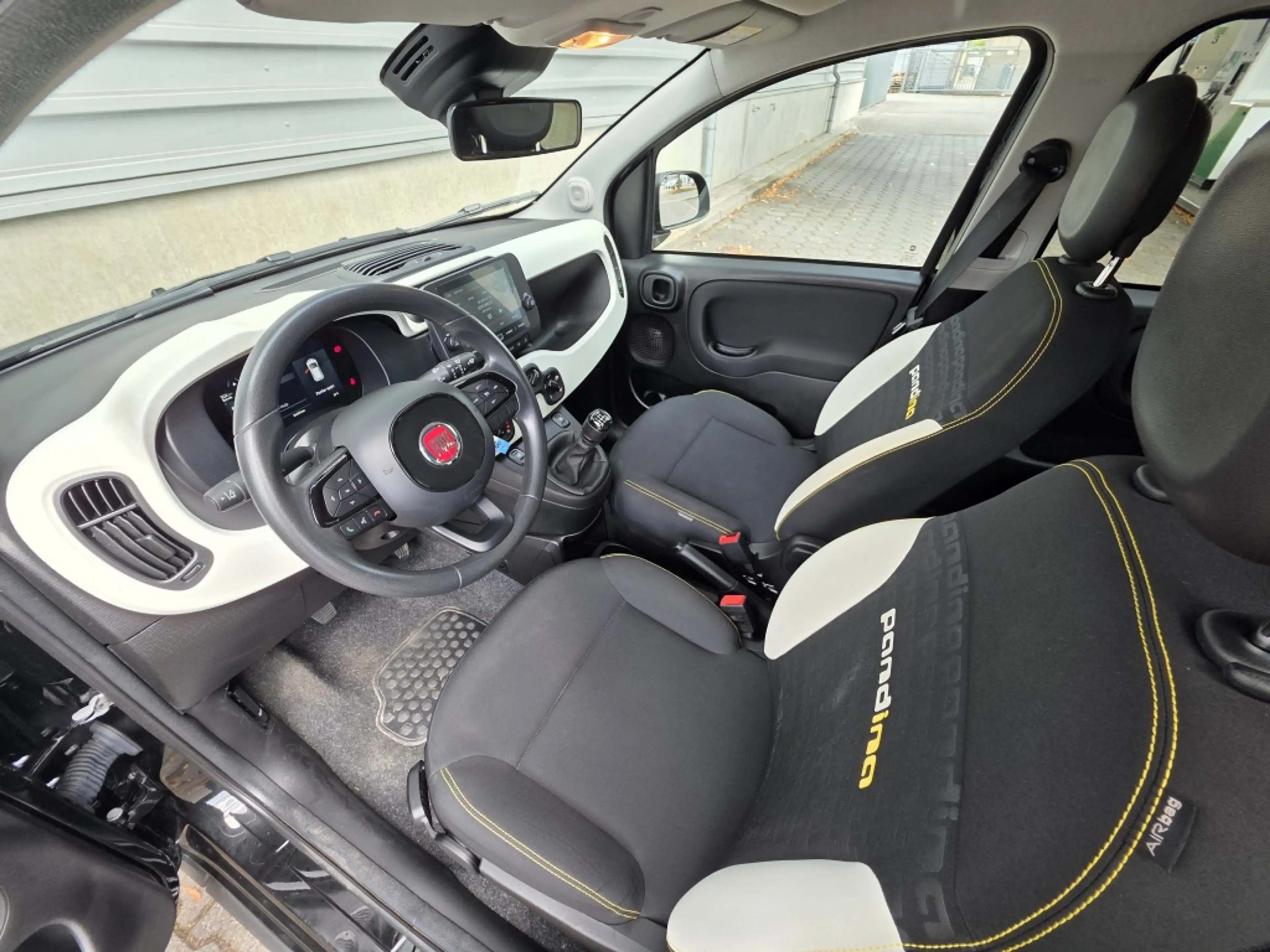 Fiat Pandina Cross | Hybride | Apple Carpl. Andr. Auto | — photo 12
