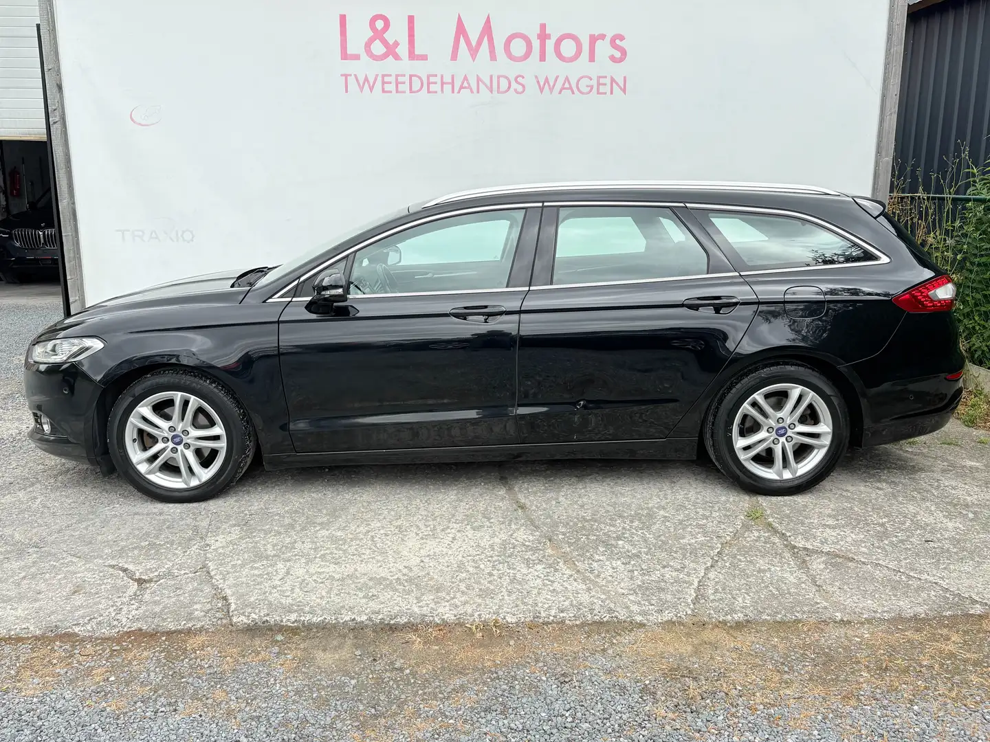 Ford Mondeo Mondeo 2.0TDCi Titanium PowerShift Full Options Zwart - 2