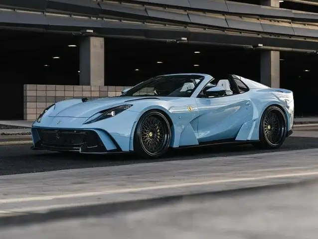 Ferrari 812 Descapotable Automático de 3 Puertas