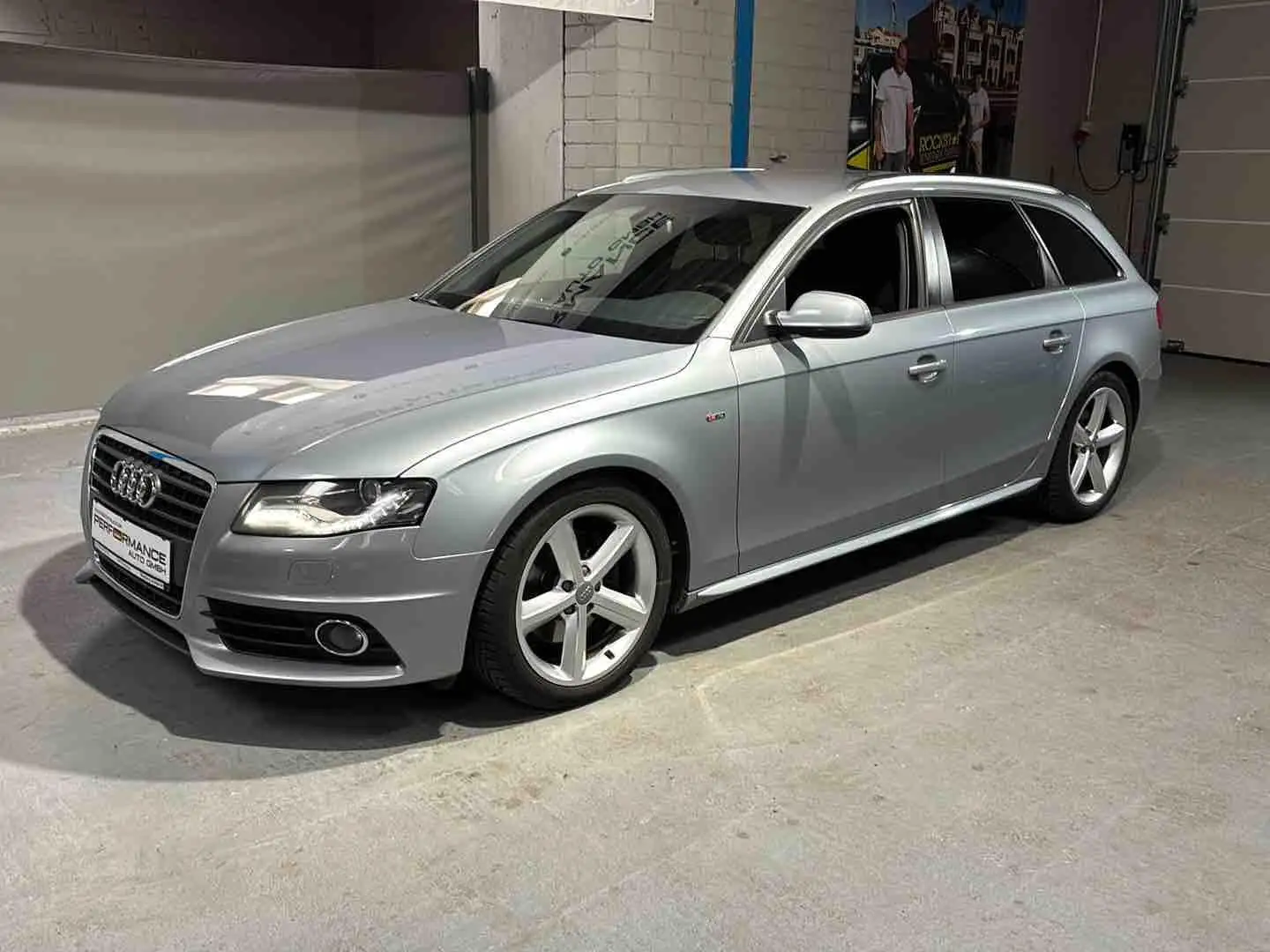 Audi A4 2,0 TDI Sline Sport Xenon Teilleder Automatik - 1