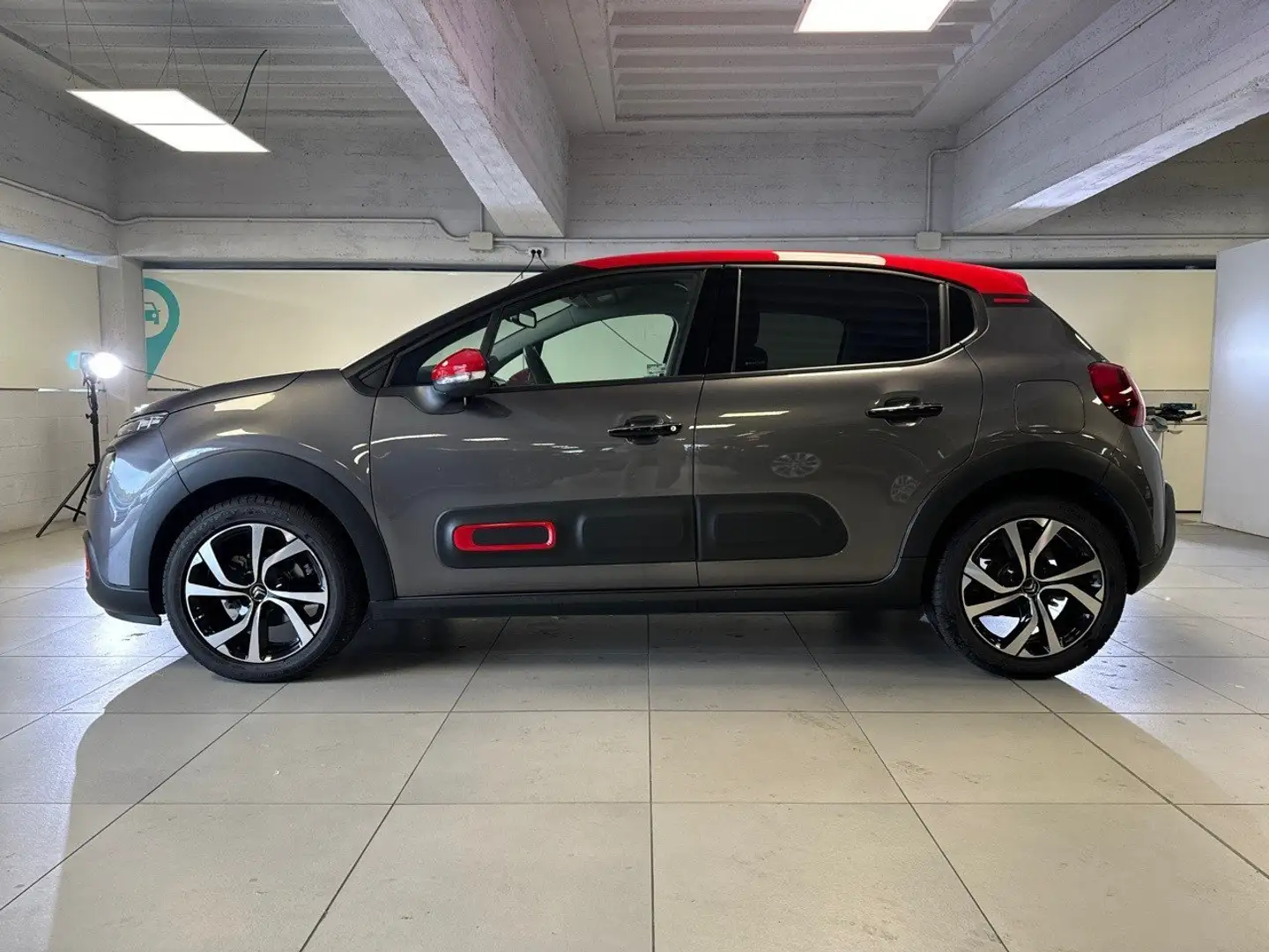 Citroen C3 PureTech 110 S&S Shine Pack Grigio - 2