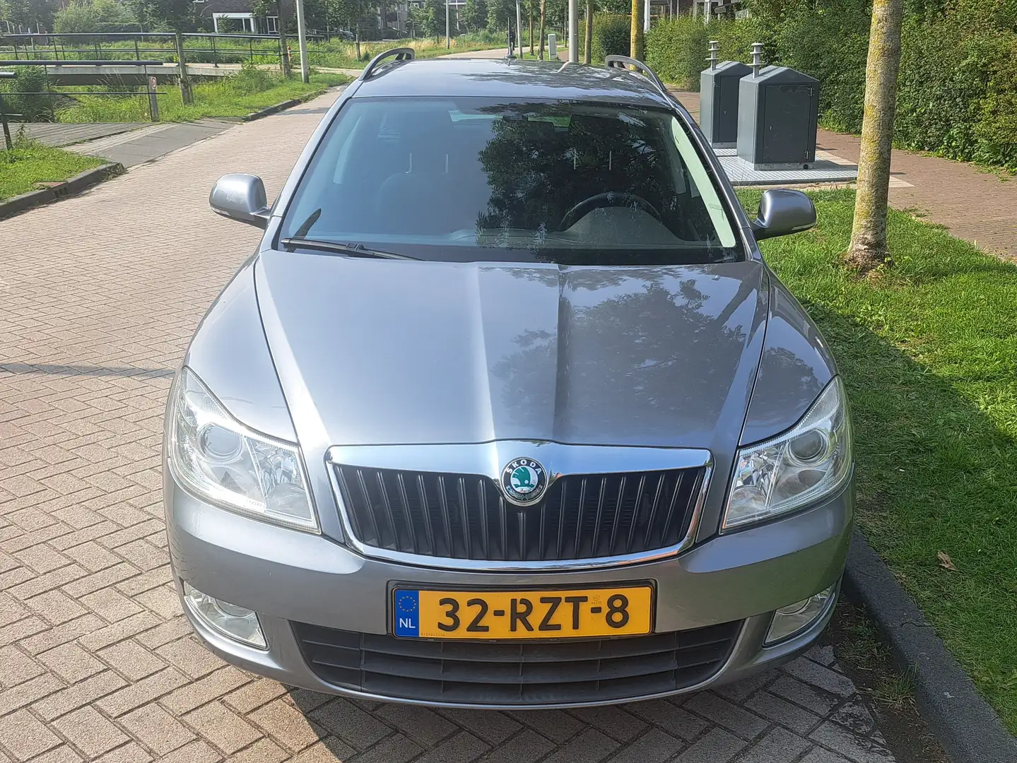 Skoda Octavia Octavia 1.4 TSI Gr.t.Amb.Bns Grijs - 2