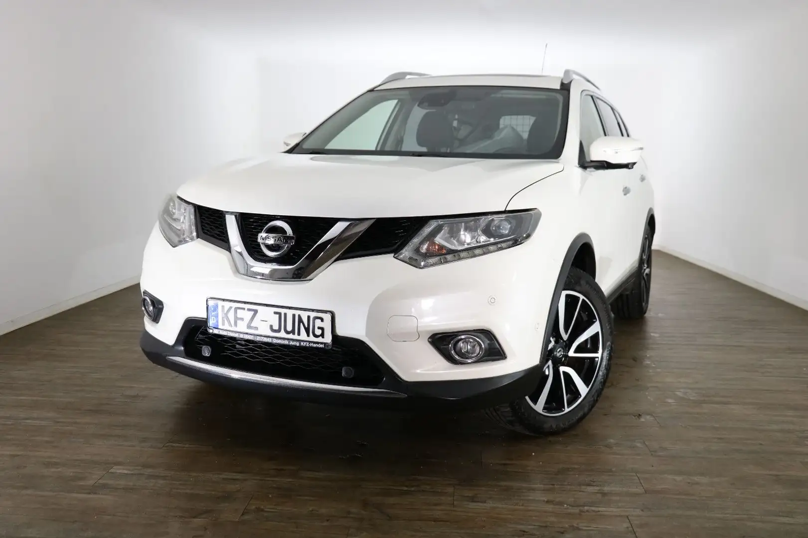 Nissan X-Trail Tekna 4x4* - 2