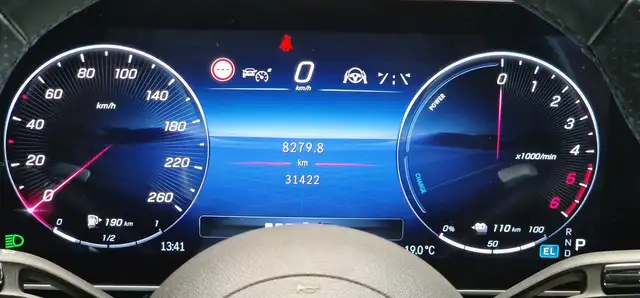 Mercedes-Benz GLC view 13