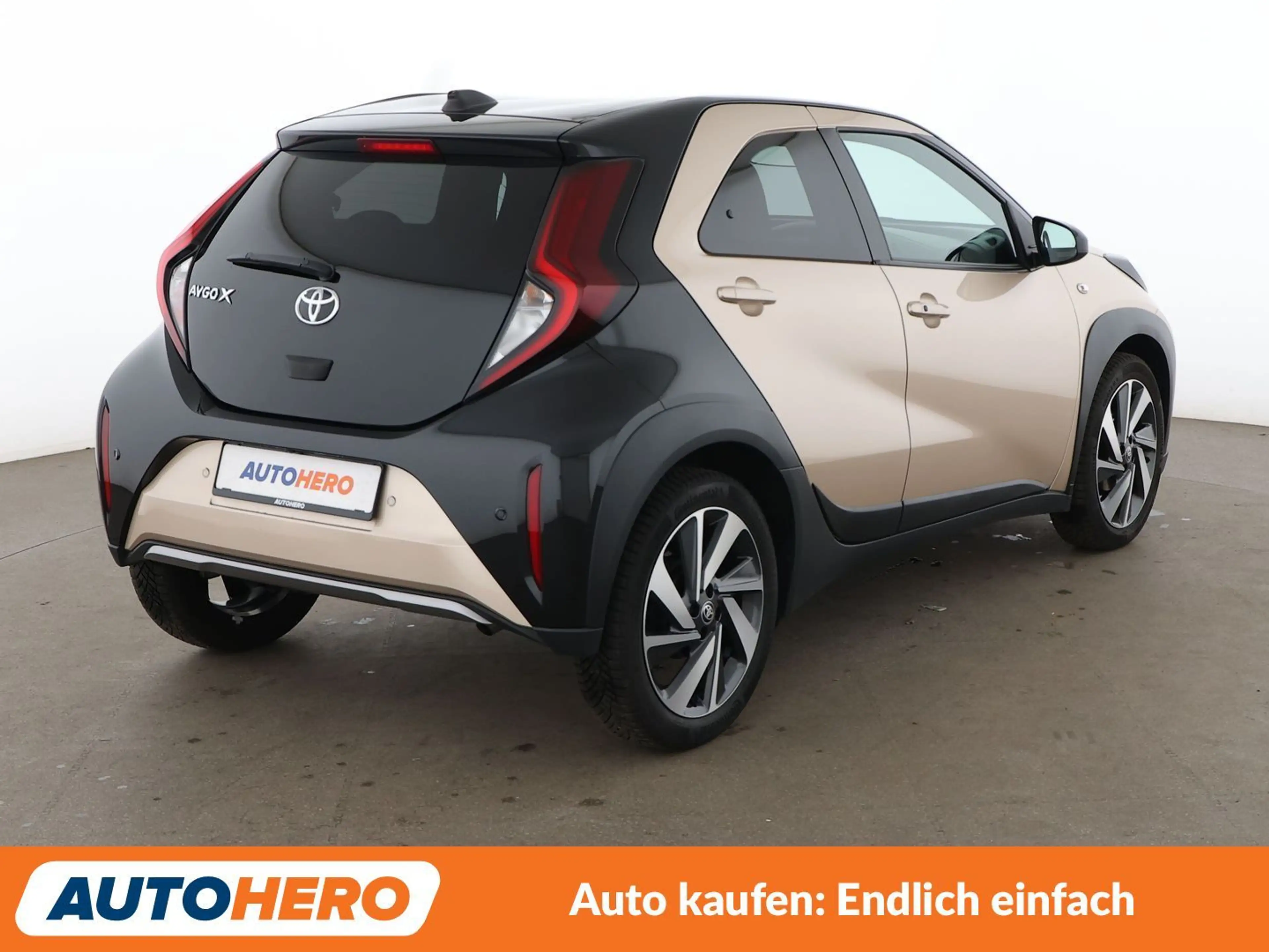 Toyota Aygo X 1.0 Explore Aut*LED*ACC*CAM*PDC*SHZ*KLIMA* — photo 6