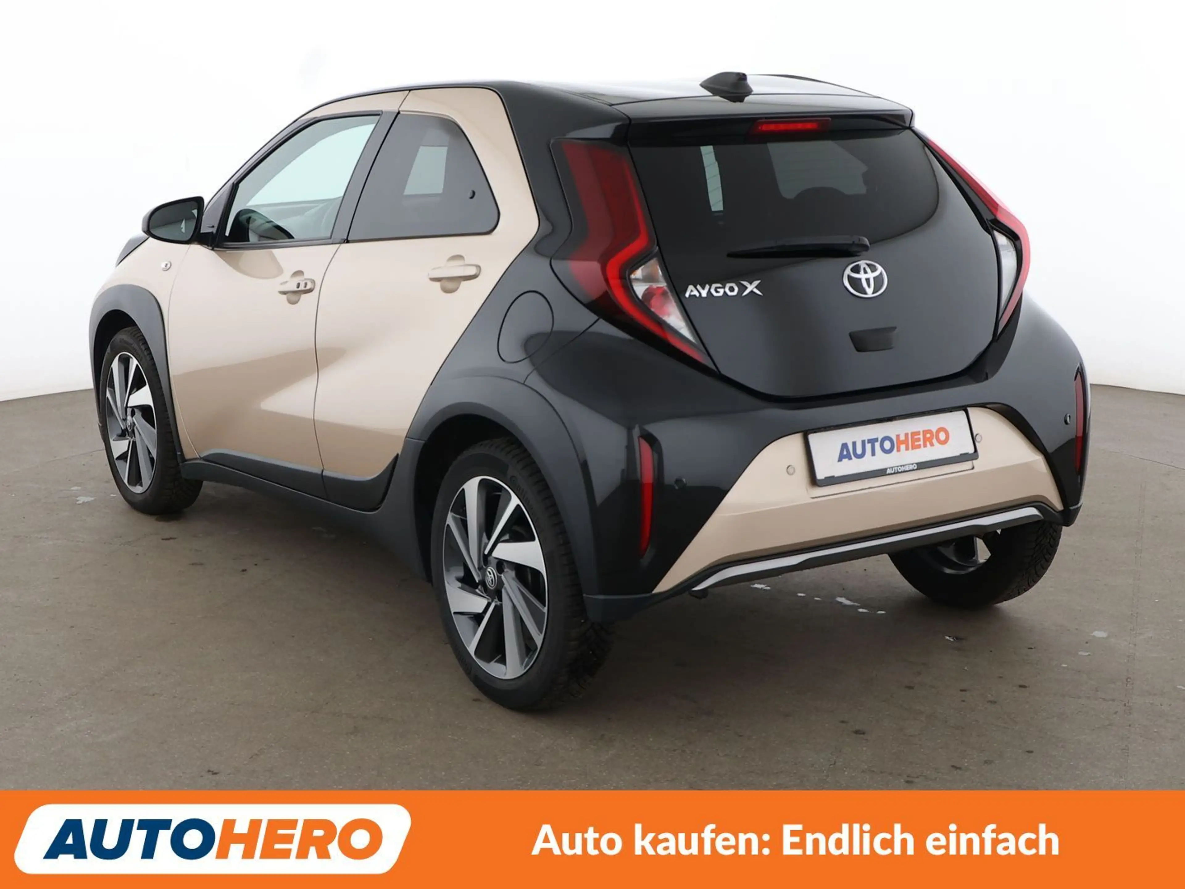 Toyota Aygo X 1.0 Explore Aut*LED*ACC*CAM*PDC*SHZ*KLIMA* — photo 4
