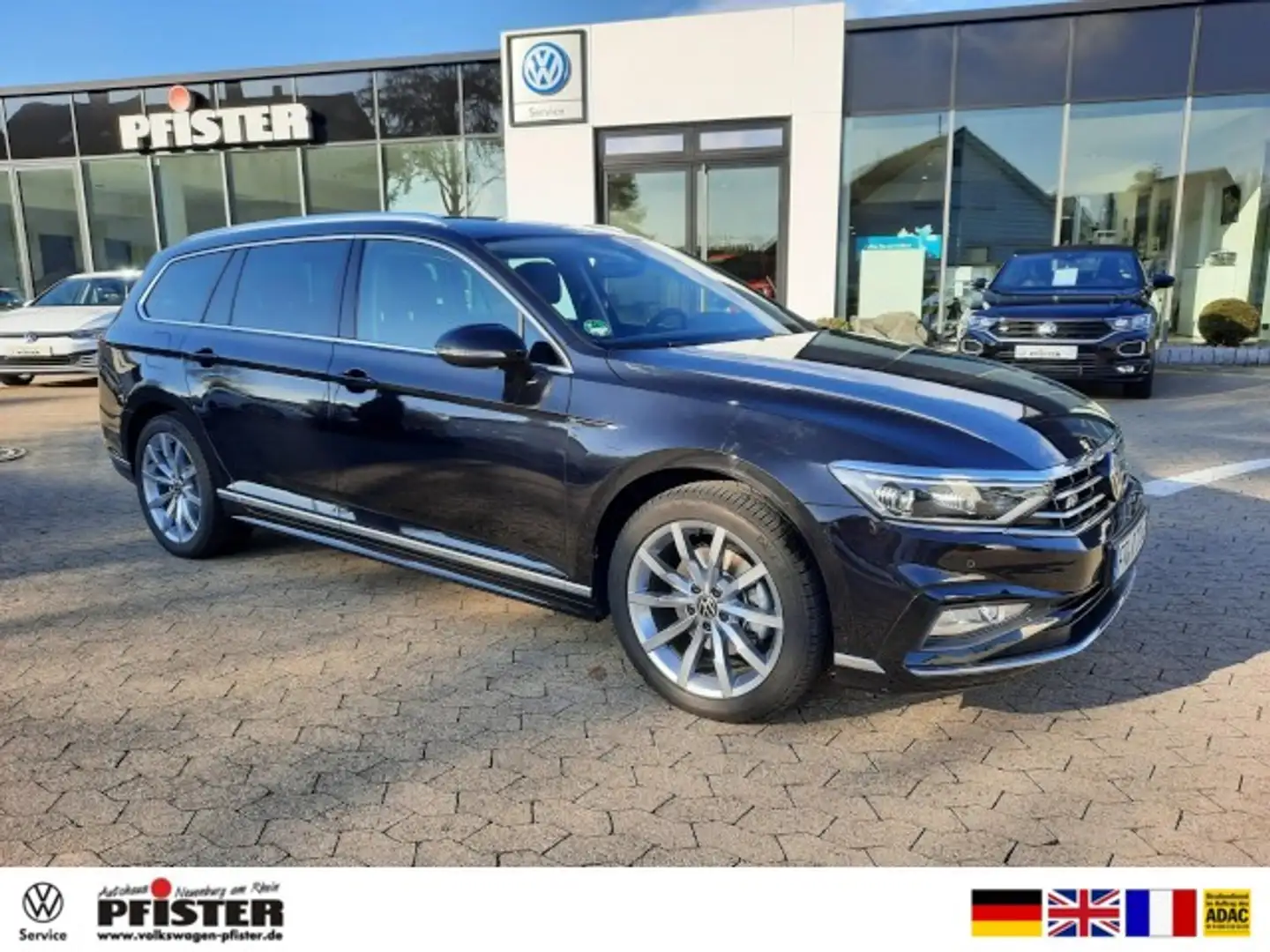 Volkswagen Passat Variant Elegance 4Motion R-Line Navi AHK Klima Navi Schwarz - 1