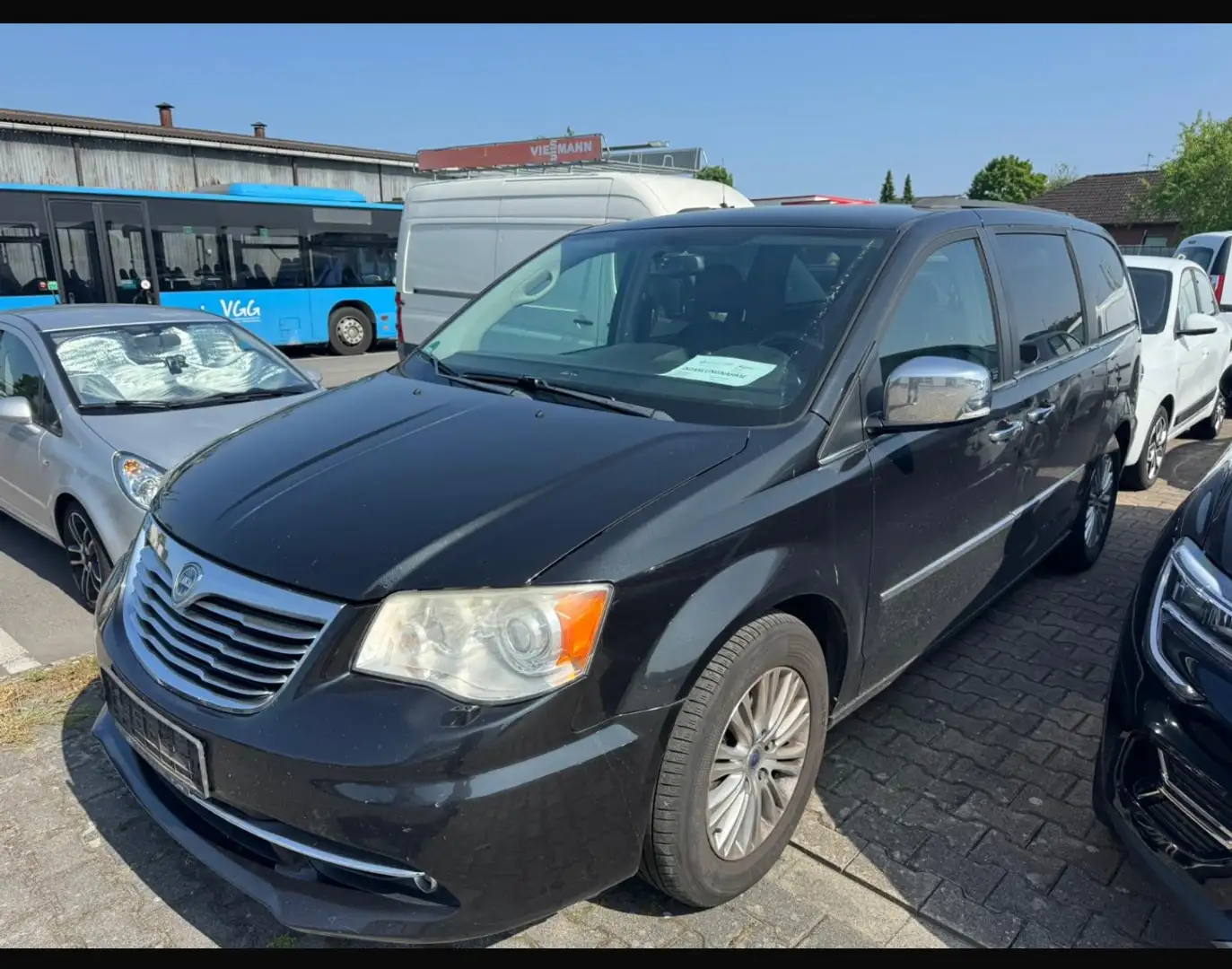 Lancia Voyager 2.8 Gold 7-SITZER AUTOMATIK AHK KLIMAA EURO-5 ALU Schwarz - 1