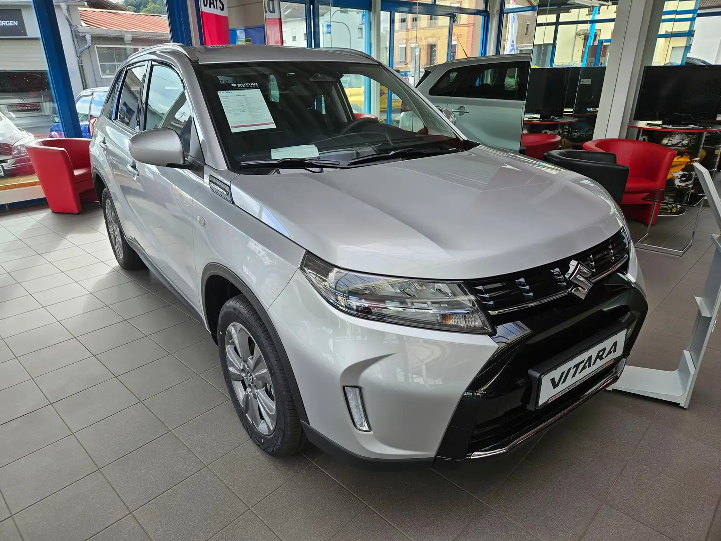 Suzuki Vitara 1.5 AGS Comfort Silber - 2
