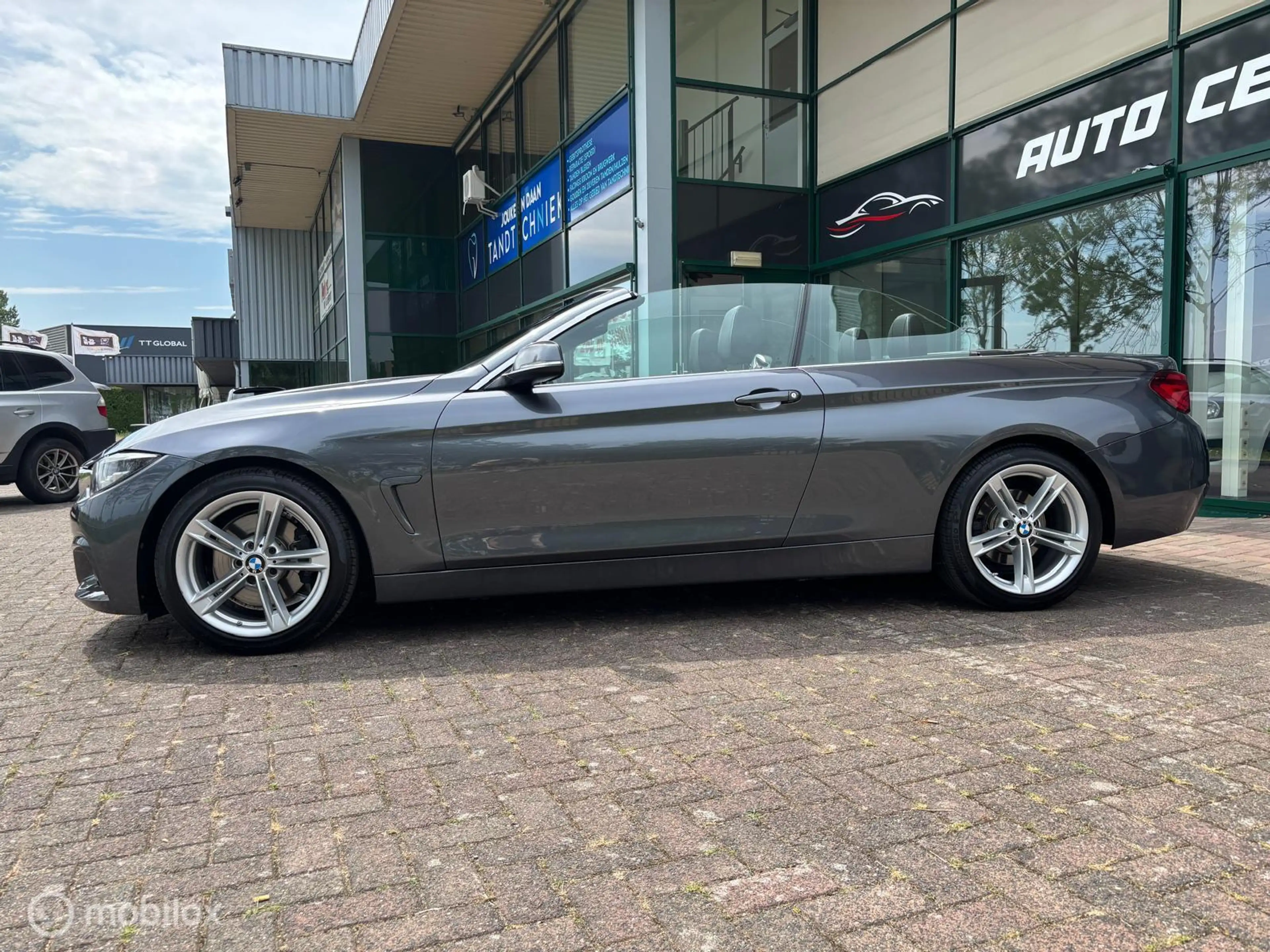 BMW 430 4-serie Cabrio 430i Executive Eind zomer Actie — photo 3