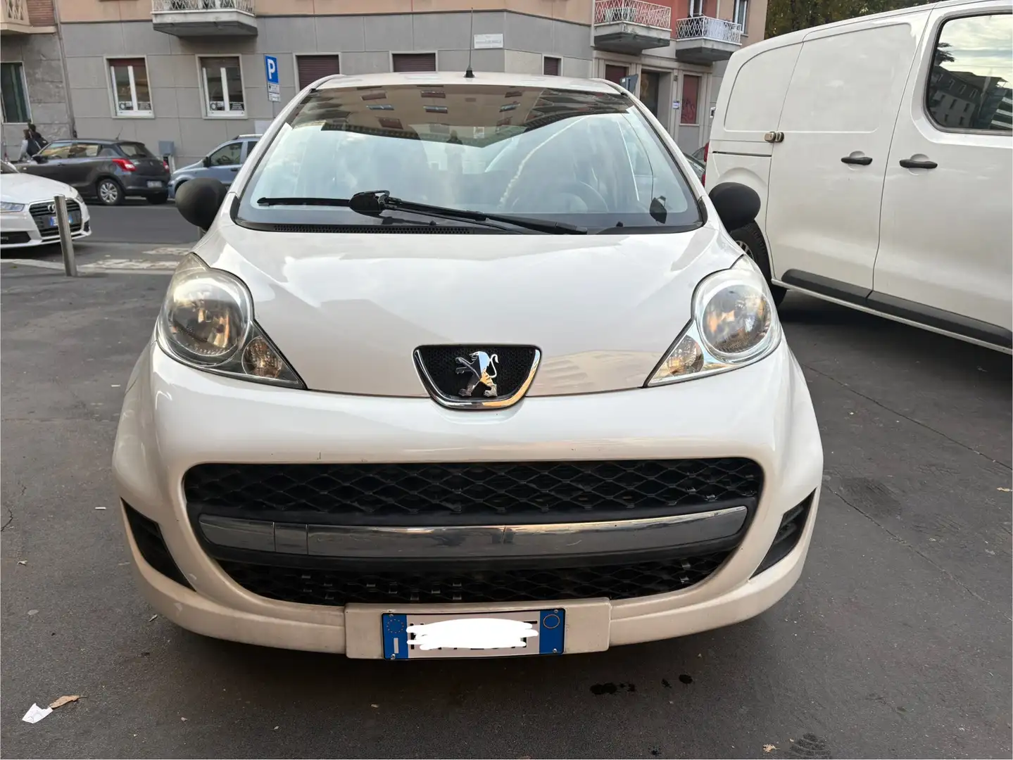 Peugeot 107 1.0 12v Access (desir) 5p 7000km!!!!! Bianco - 1