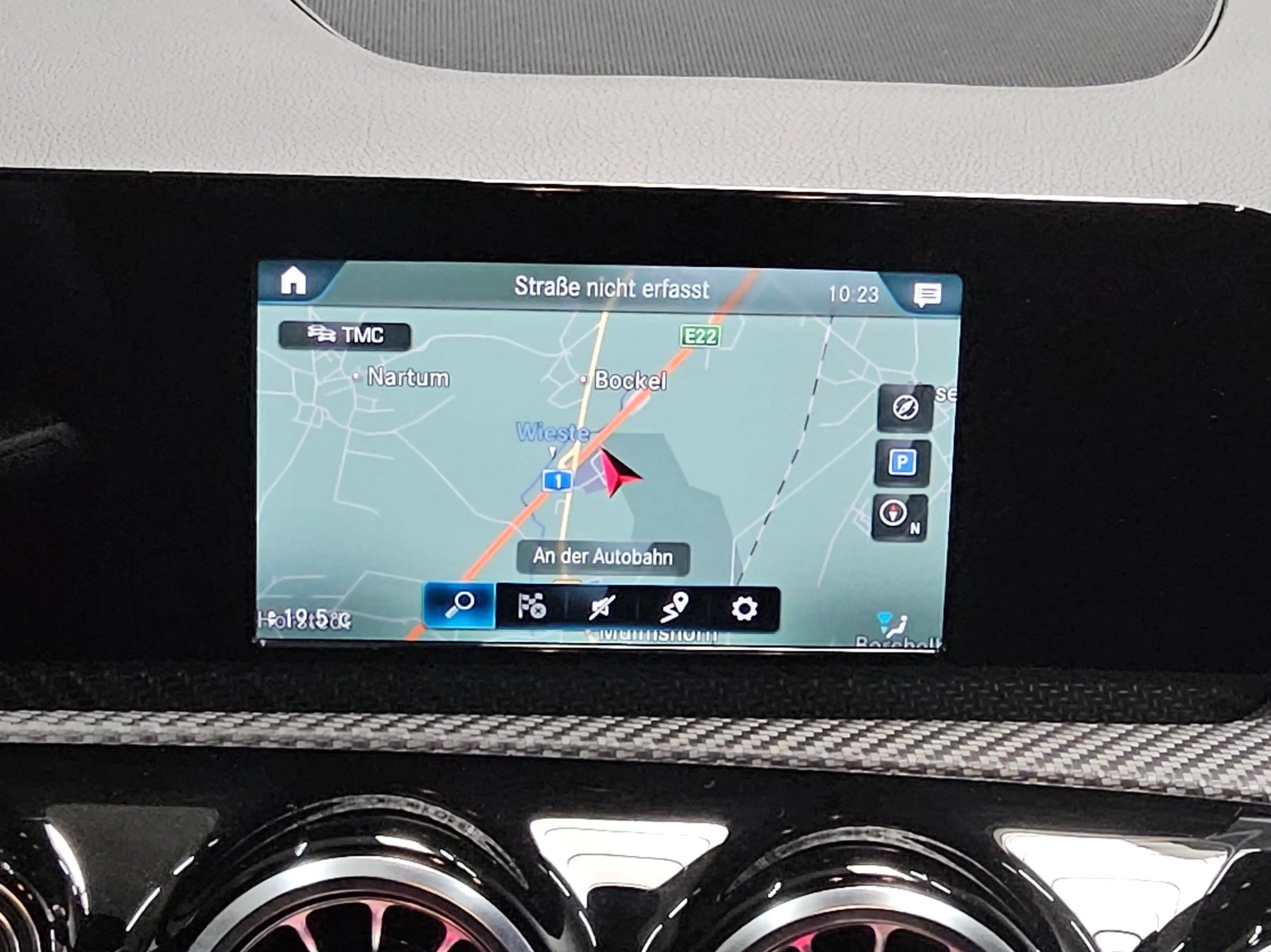 Mercedes-Benz CLA 200 SB d T-Leder Navi LED Pano — photo 7