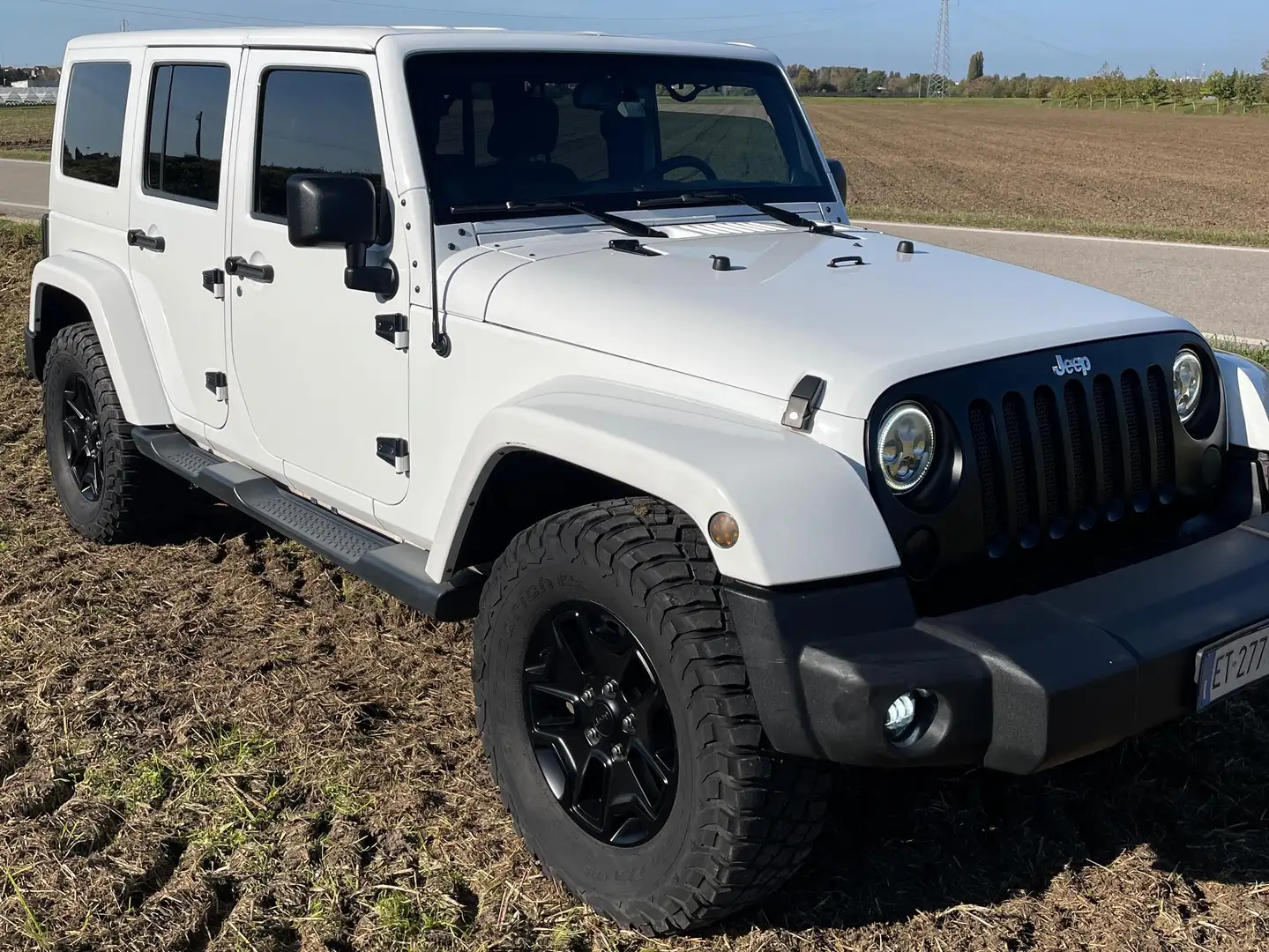 Jeep Wrangler Wrangler 2011 Unlimited 2.8 crd Sahara auto Blanco - 2