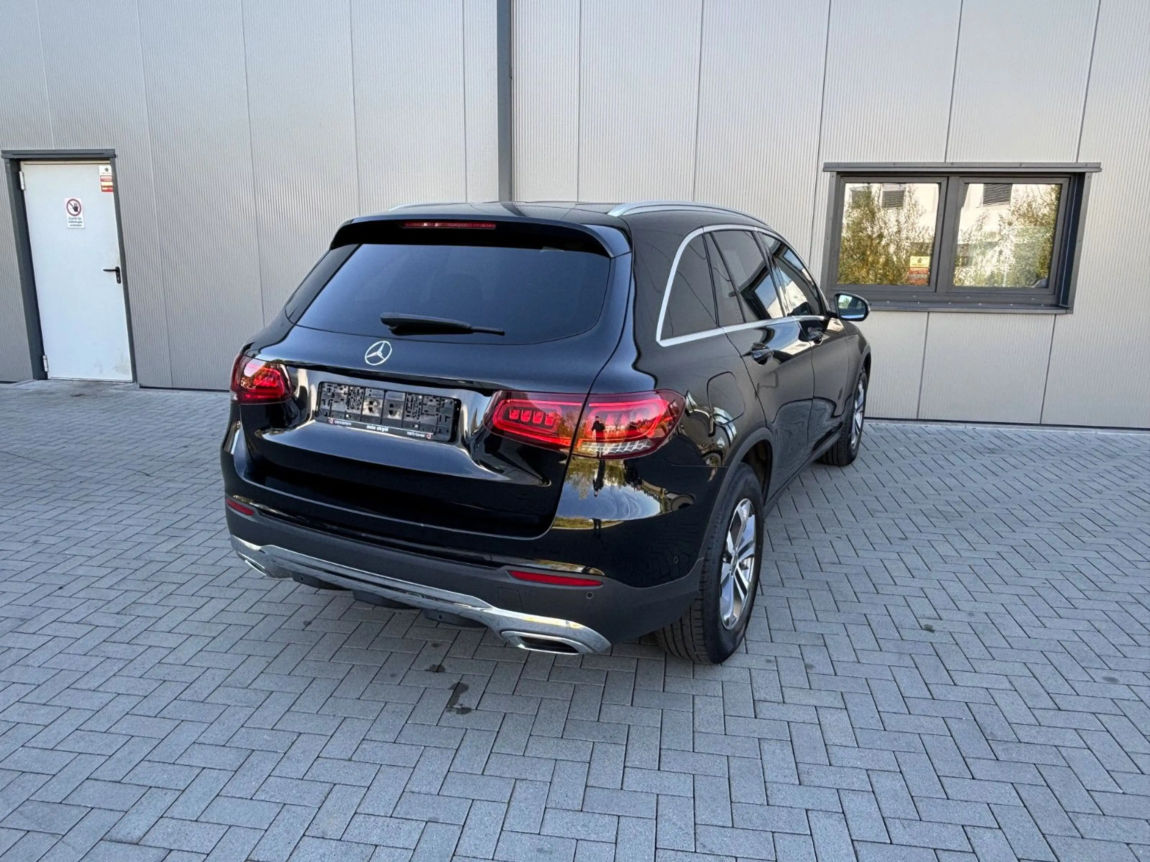 Mercedes-Benz GLC 200 d 4Matic Facelift — photo 7