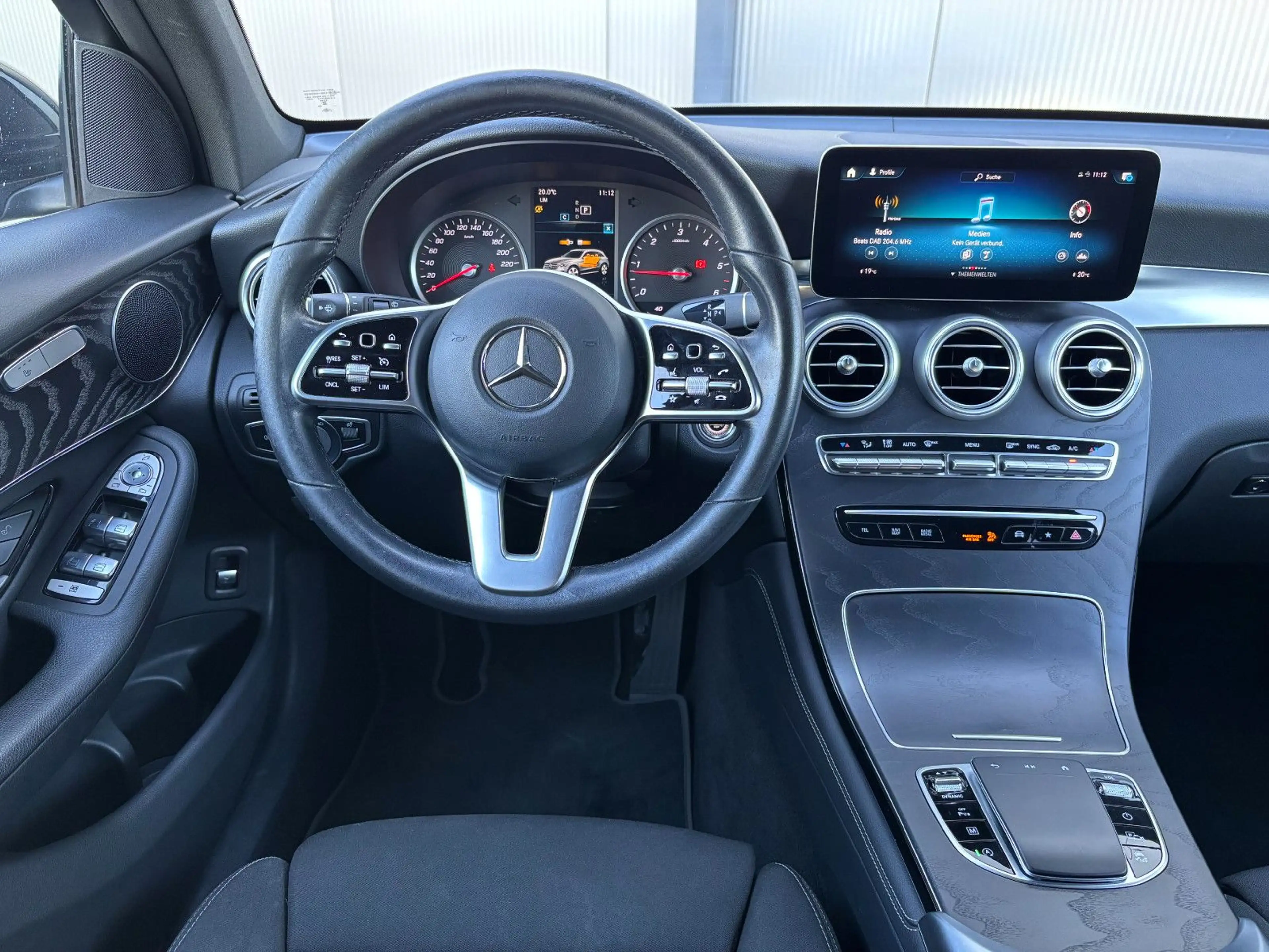 Mercedes-Benz GLC 200 d 4Matic Facelift — photo 13
