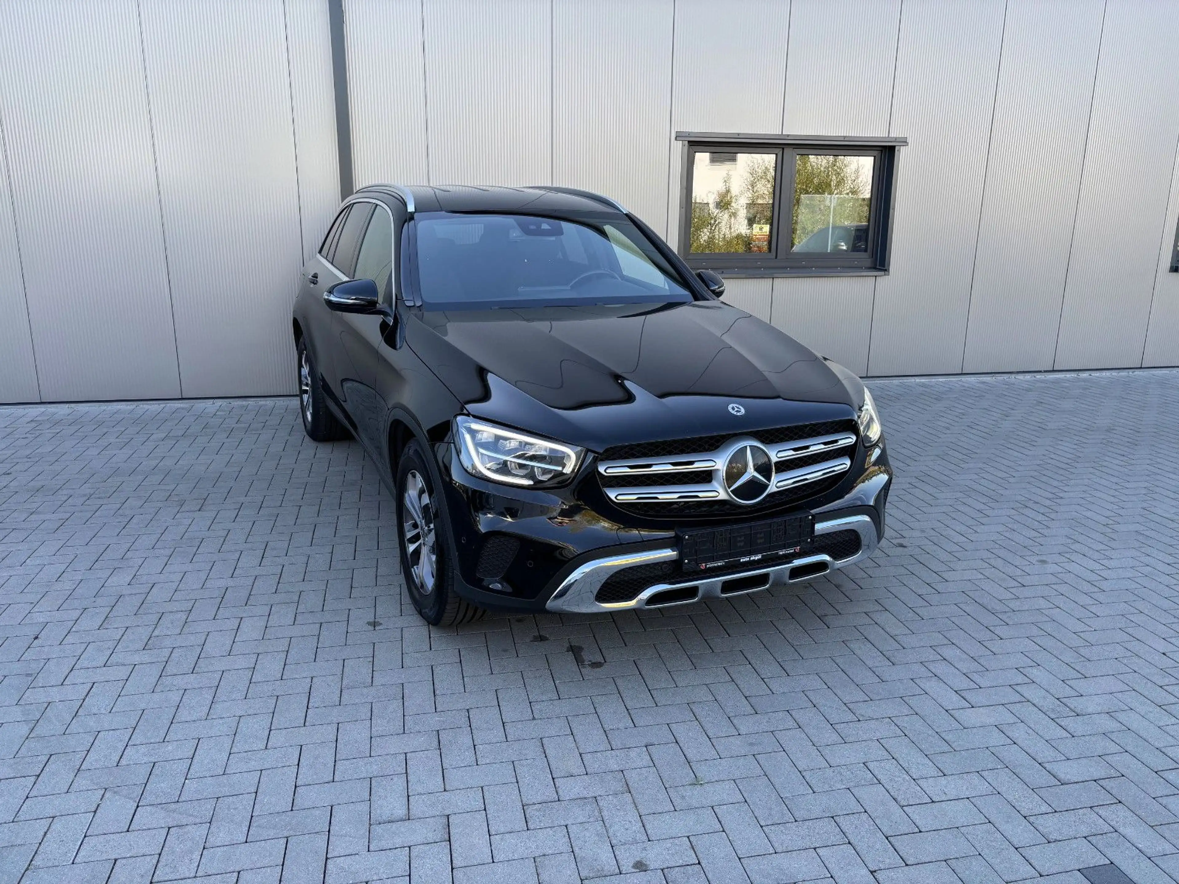 Mercedes-Benz GLC 200 d 4Matic Facelift — photo 5