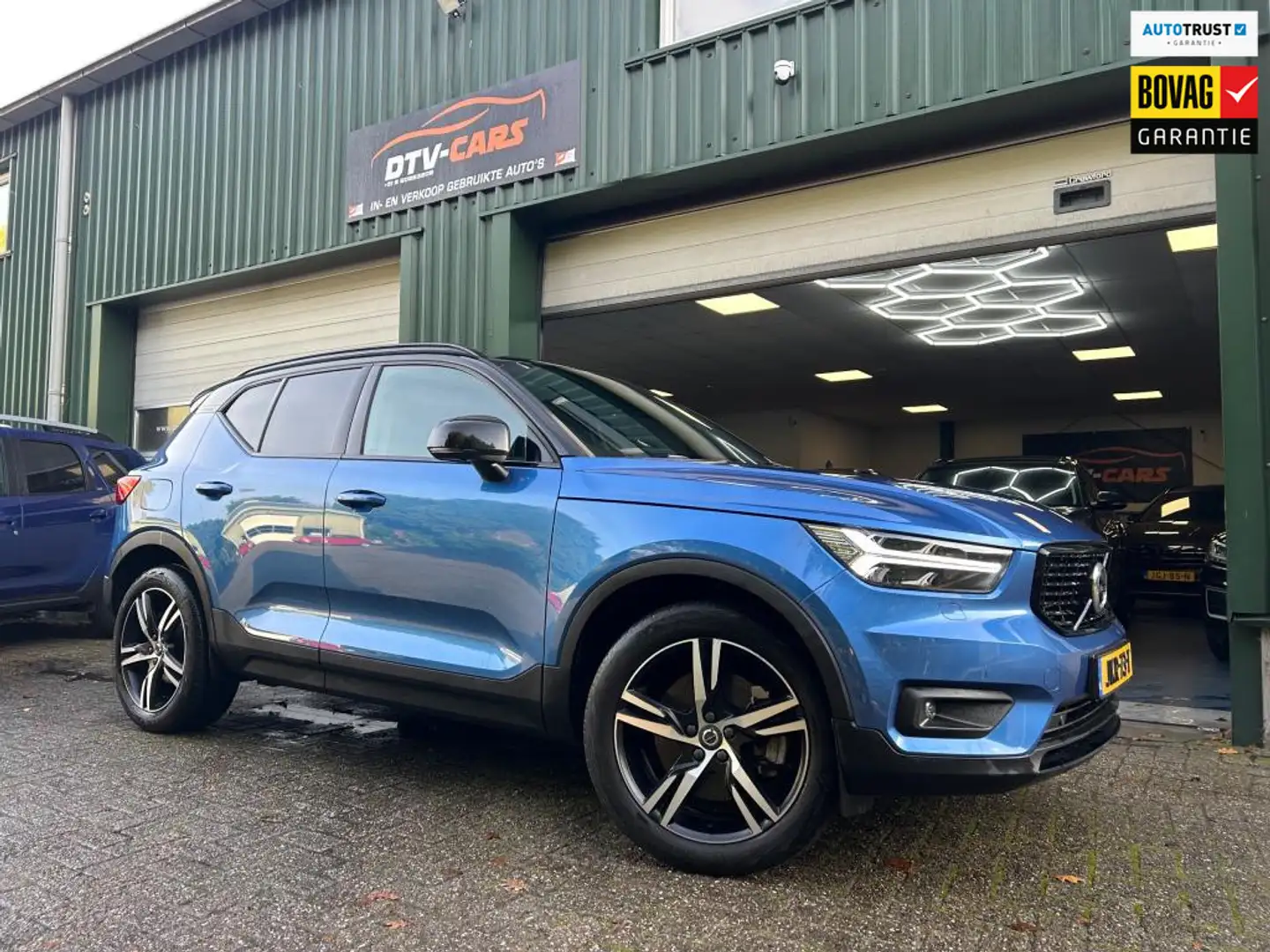 Volvo XC40 1.5 T5 Twin Engine Inscription R Desigin Pano Full Blauw - 1