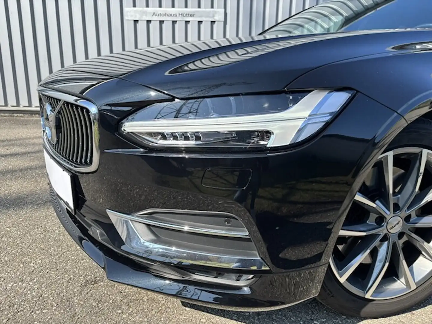 Volvo V90 D5 AWD Inscription Geartronic Schwarz - 2