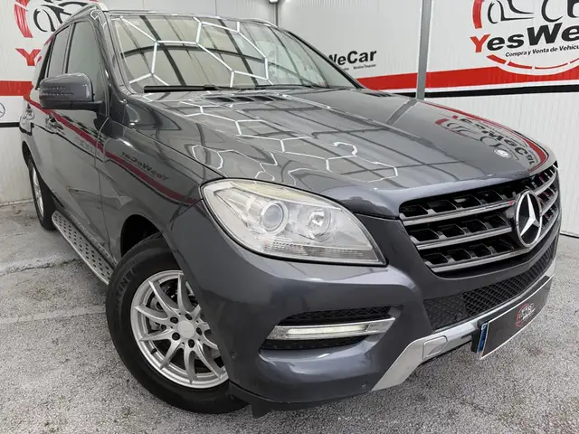 Mercedes-Benz ML 250 250BlueTec 4M 7G Plus