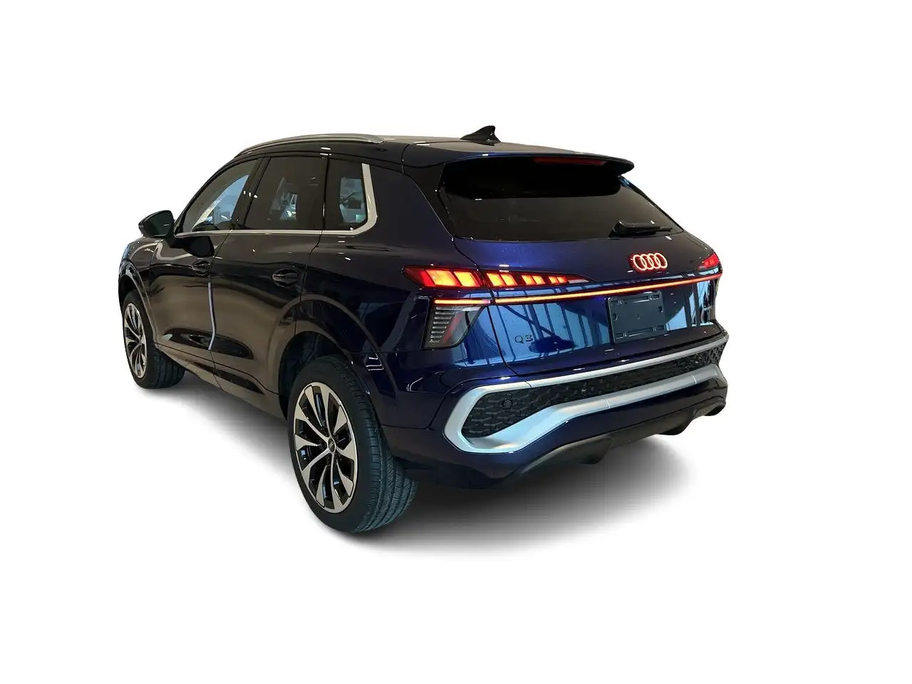 Audi Q3 снимка Audi Q3