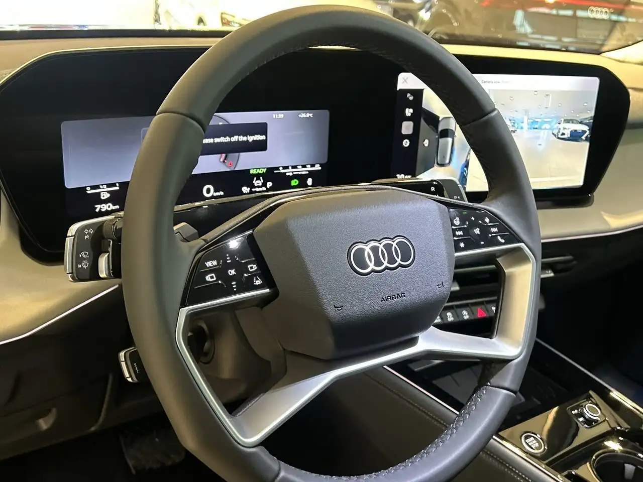 Audi Q3 снимка Audi Q3