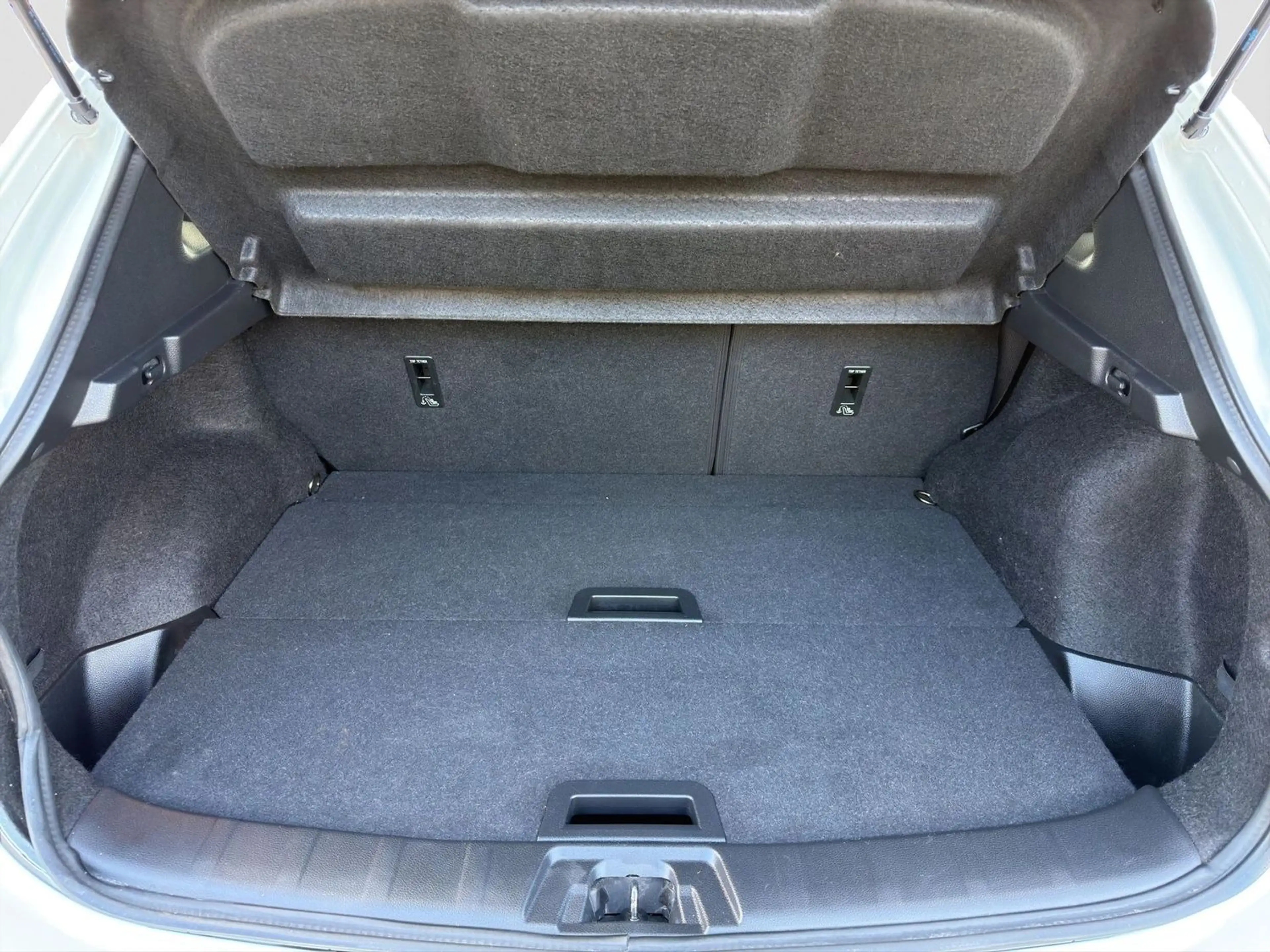 Nissan Qashqai N-Connecta Navi Apple Andro 360°AHK PDC v+h — photo 14