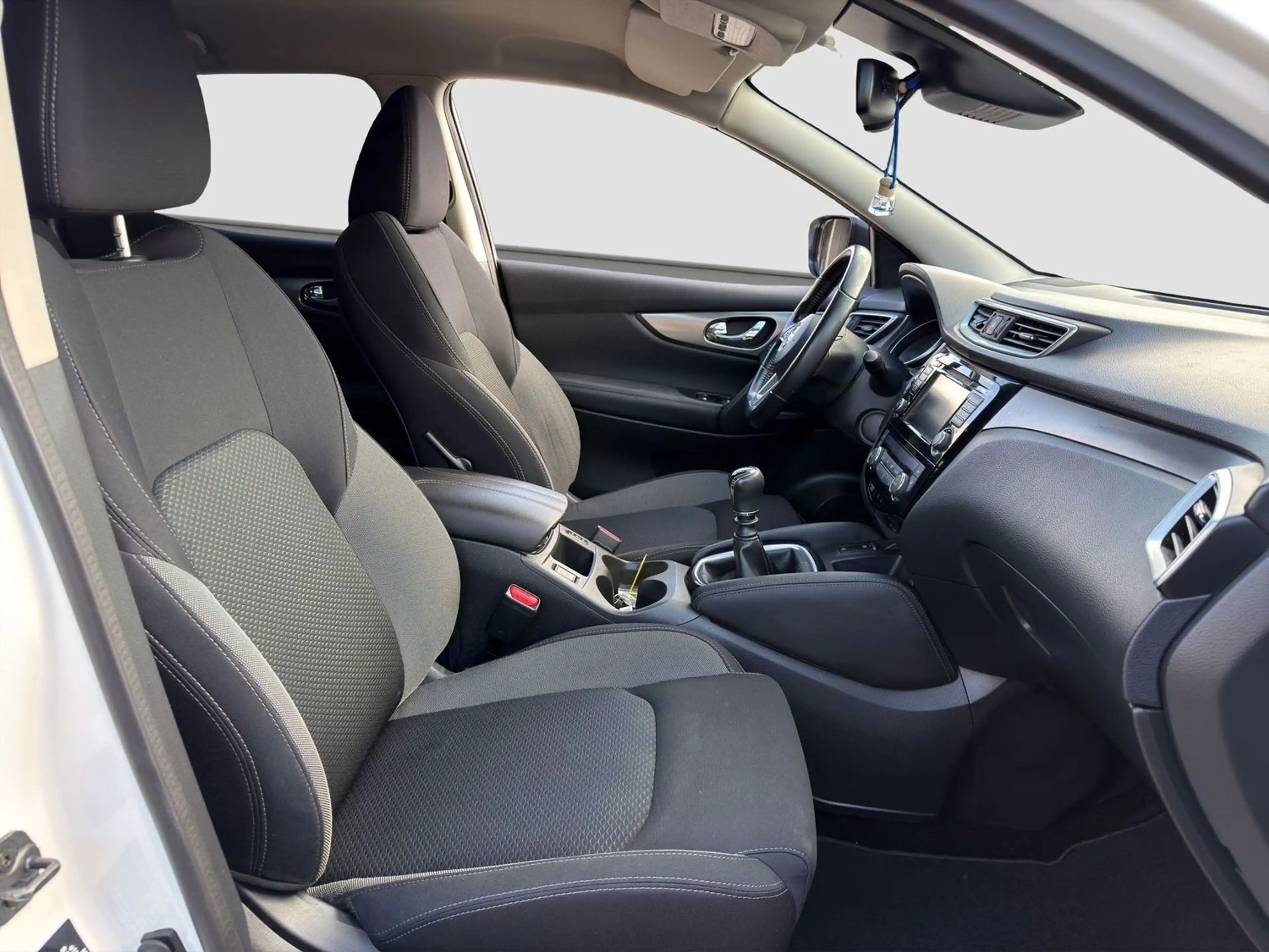 Nissan Qashqai N-Connecta Navi Apple Andro 360°AHK PDC v+h — photo 12