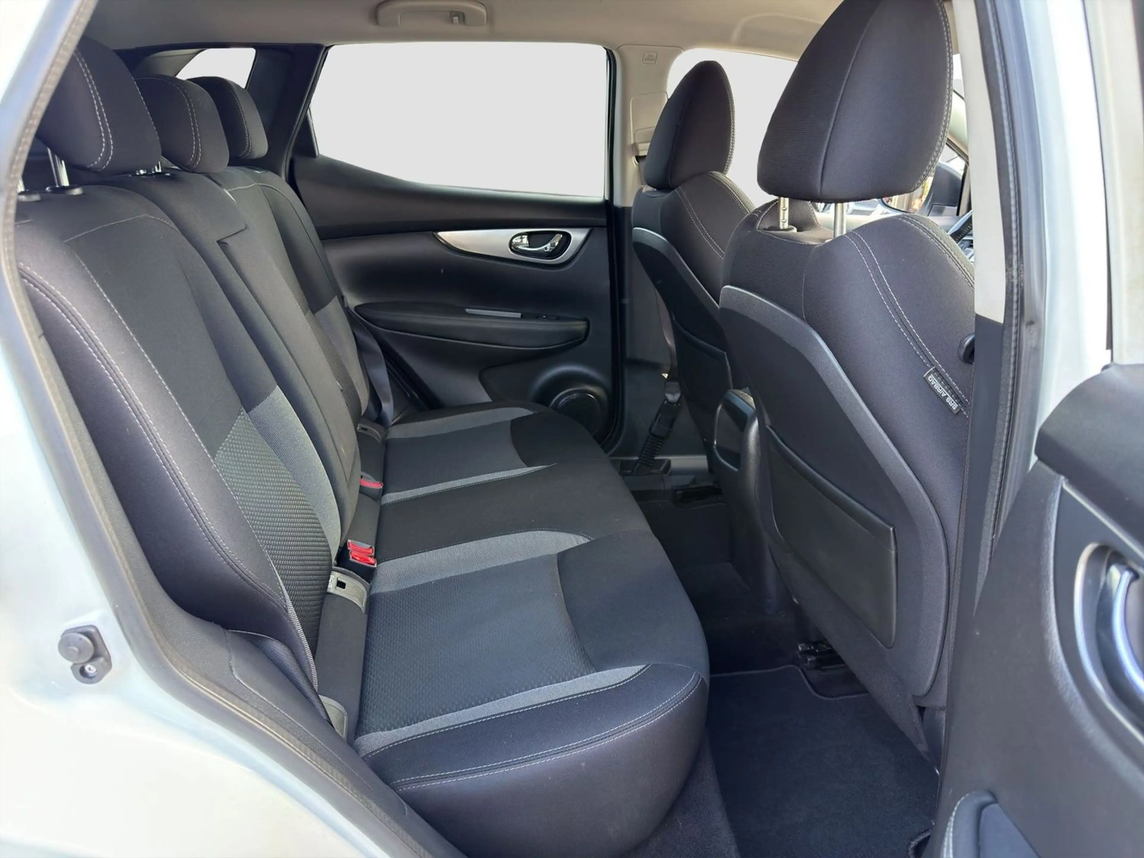 Nissan Qashqai N-Connecta Navi Apple Andro 360°AHK PDC v+h — photo 15
