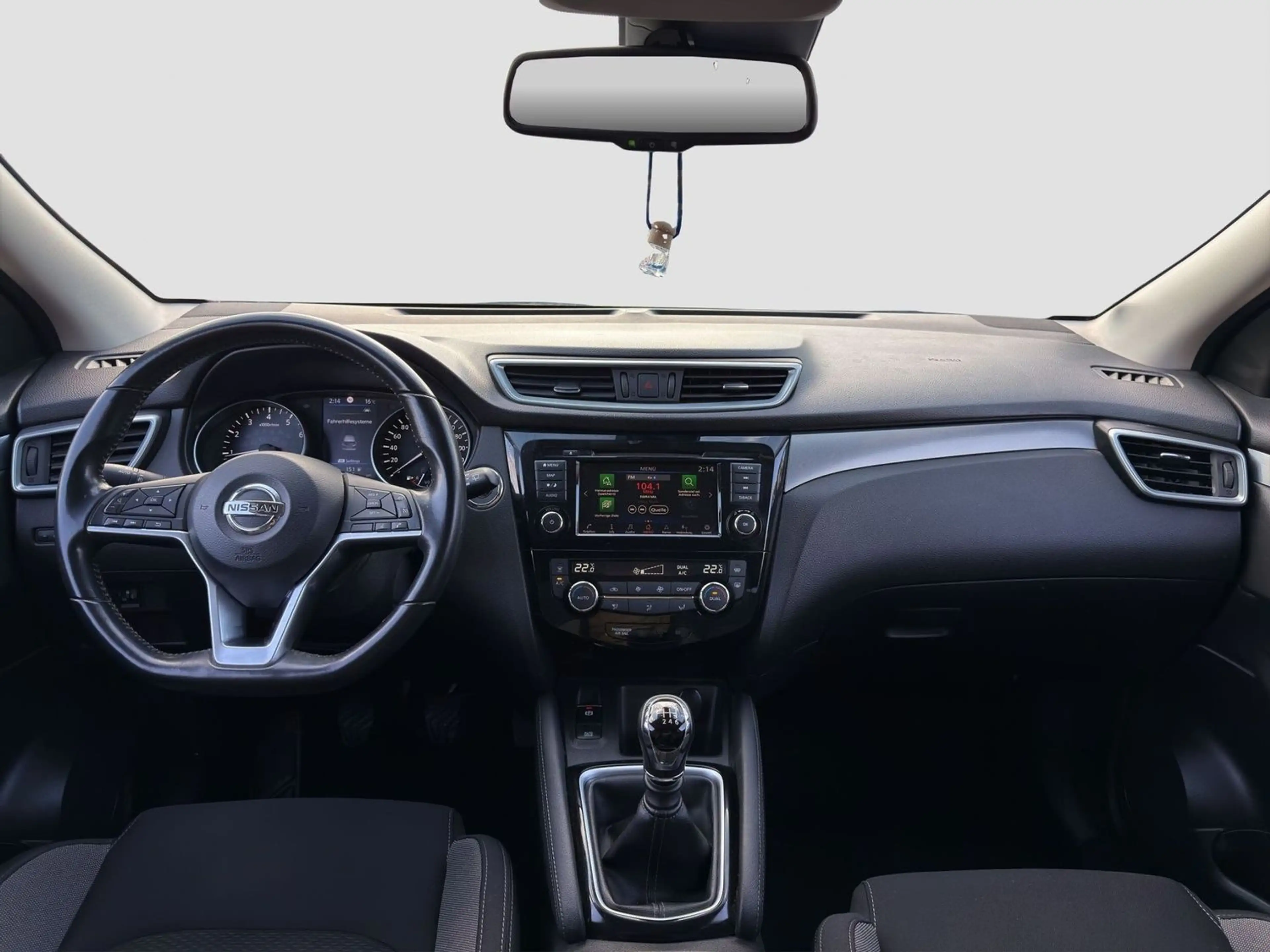 Nissan Qashqai N-Connecta Navi Apple Andro 360°AHK PDC v+h — photo 11