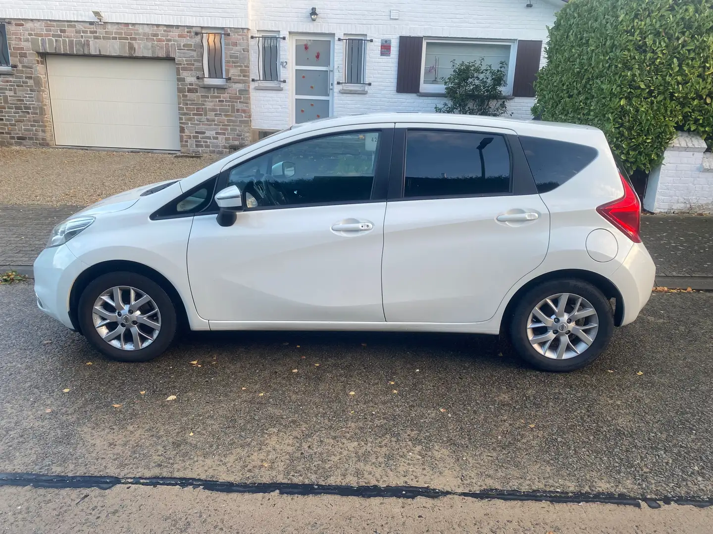 Nissan Note Note 1.2i Connect Edition Wit - 2