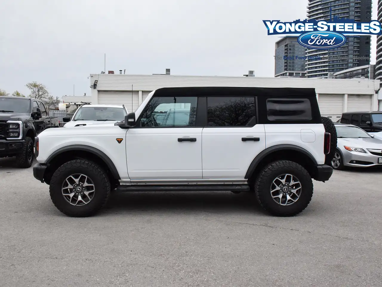 Ford Bronco снимка Ford Bronco
