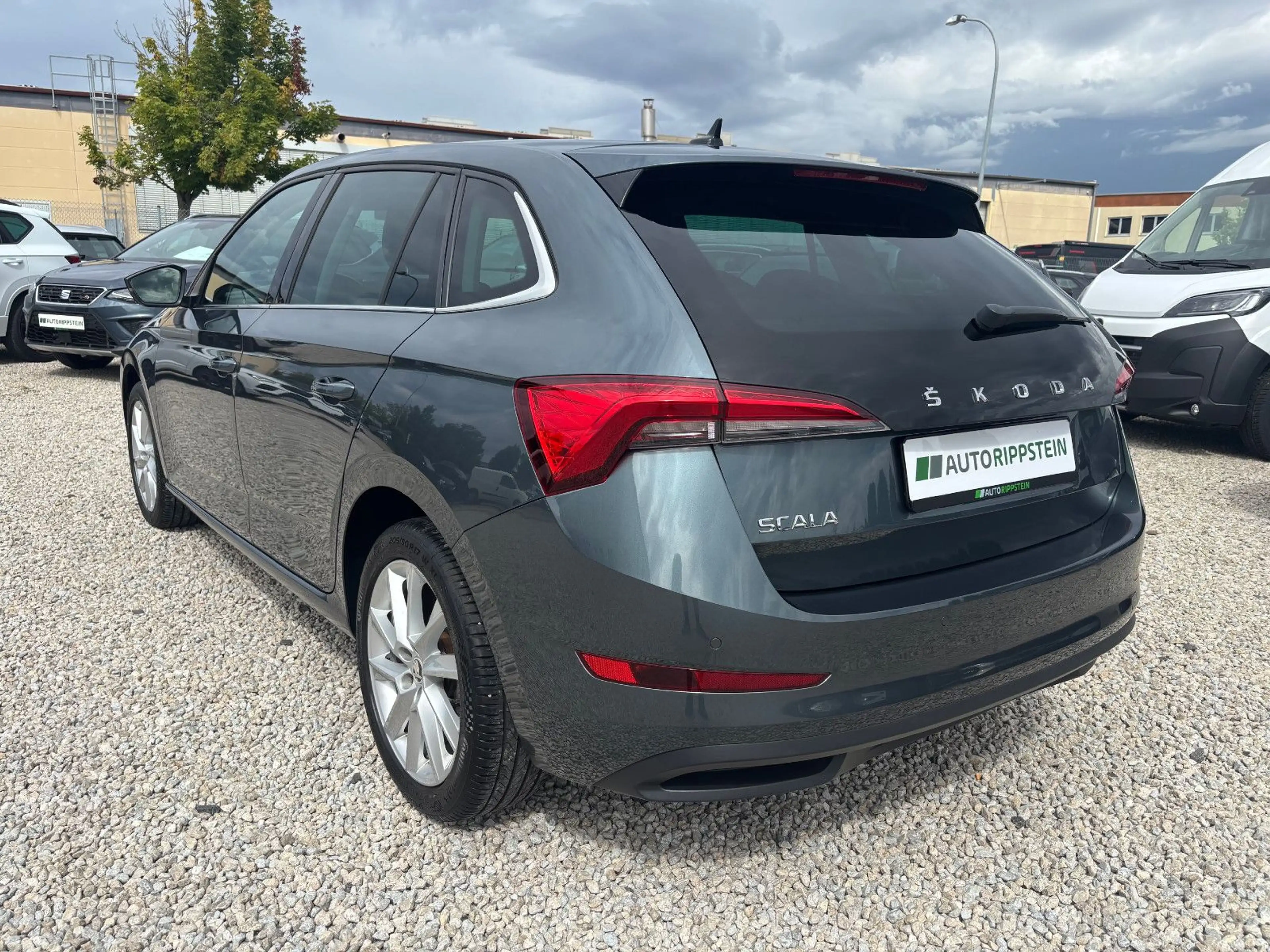 Skoda Scala 1.5 TSI DSG Style +CARPLAY+GRA+LED+ — photo 3